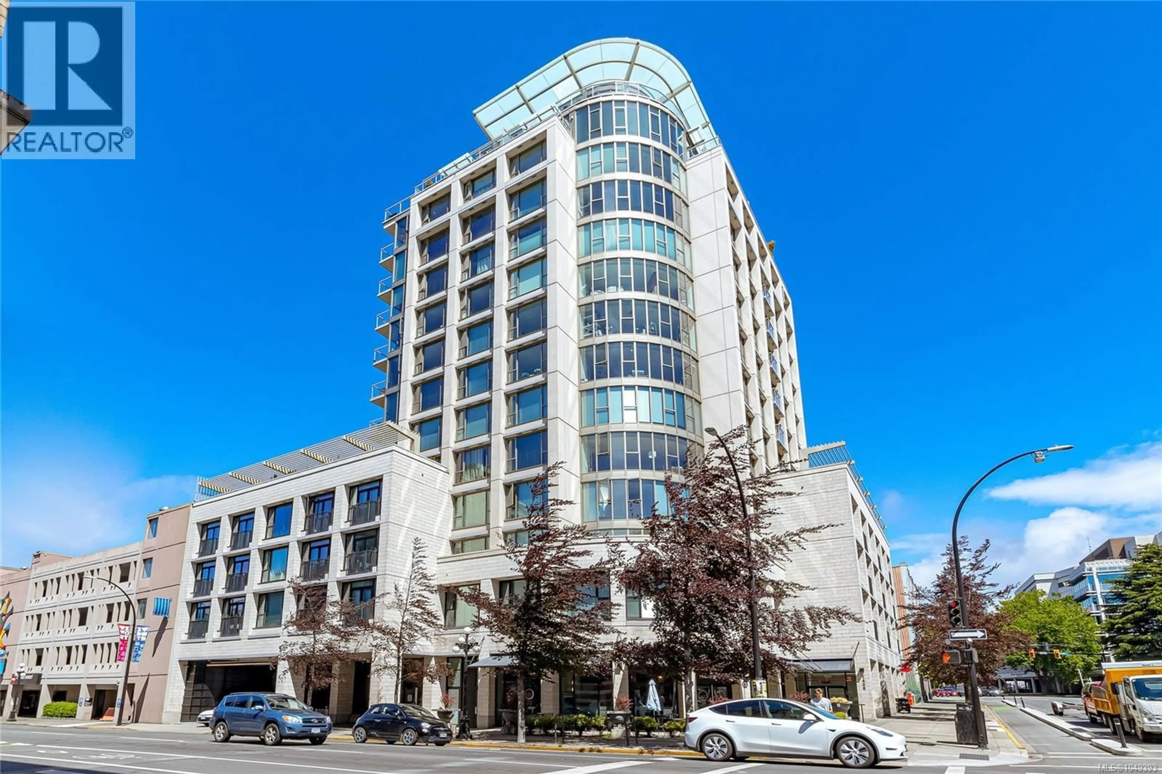 Indoor foyer for 1204 - 760 JOHNSON STREET, Victoria British Columbia V8W0A4