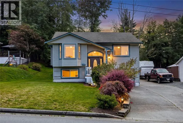 809 WILLOWCREST ROAD, Campbell River 3