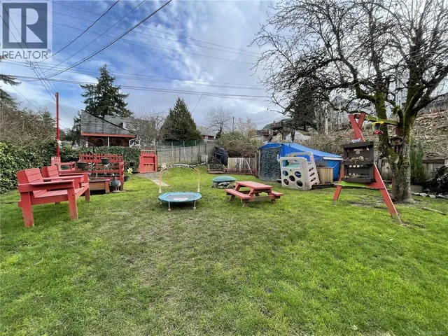 3351 4TH AVENUE, Port Alberni 2