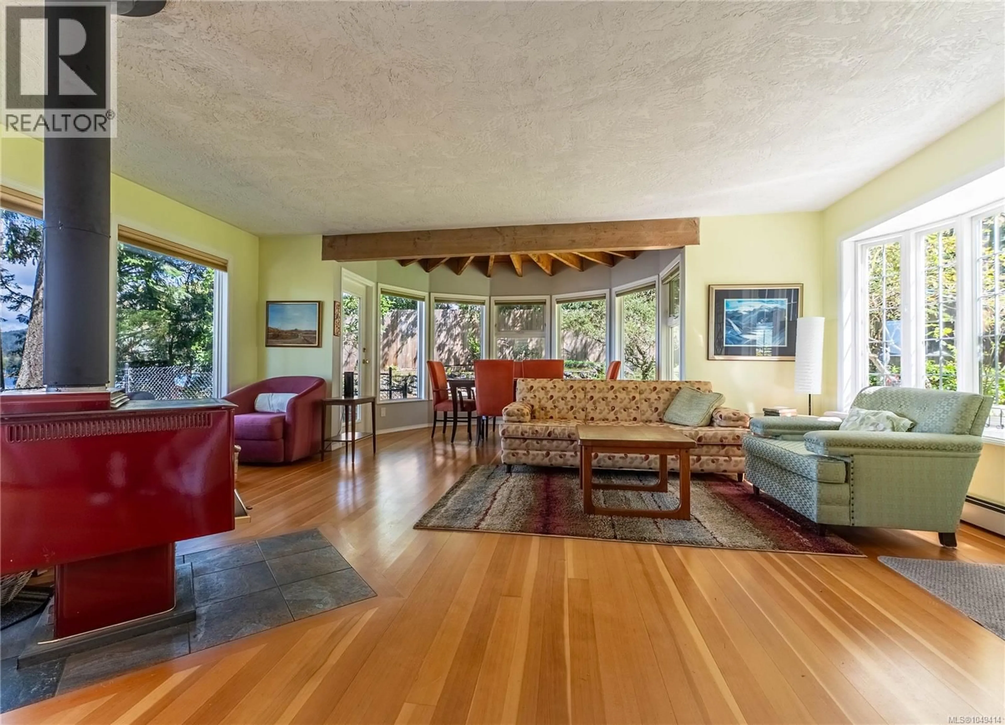 Living room with furniture, unknown for 69 SEAGIRT ROAD, Sooke British Columbia V9Z1A3