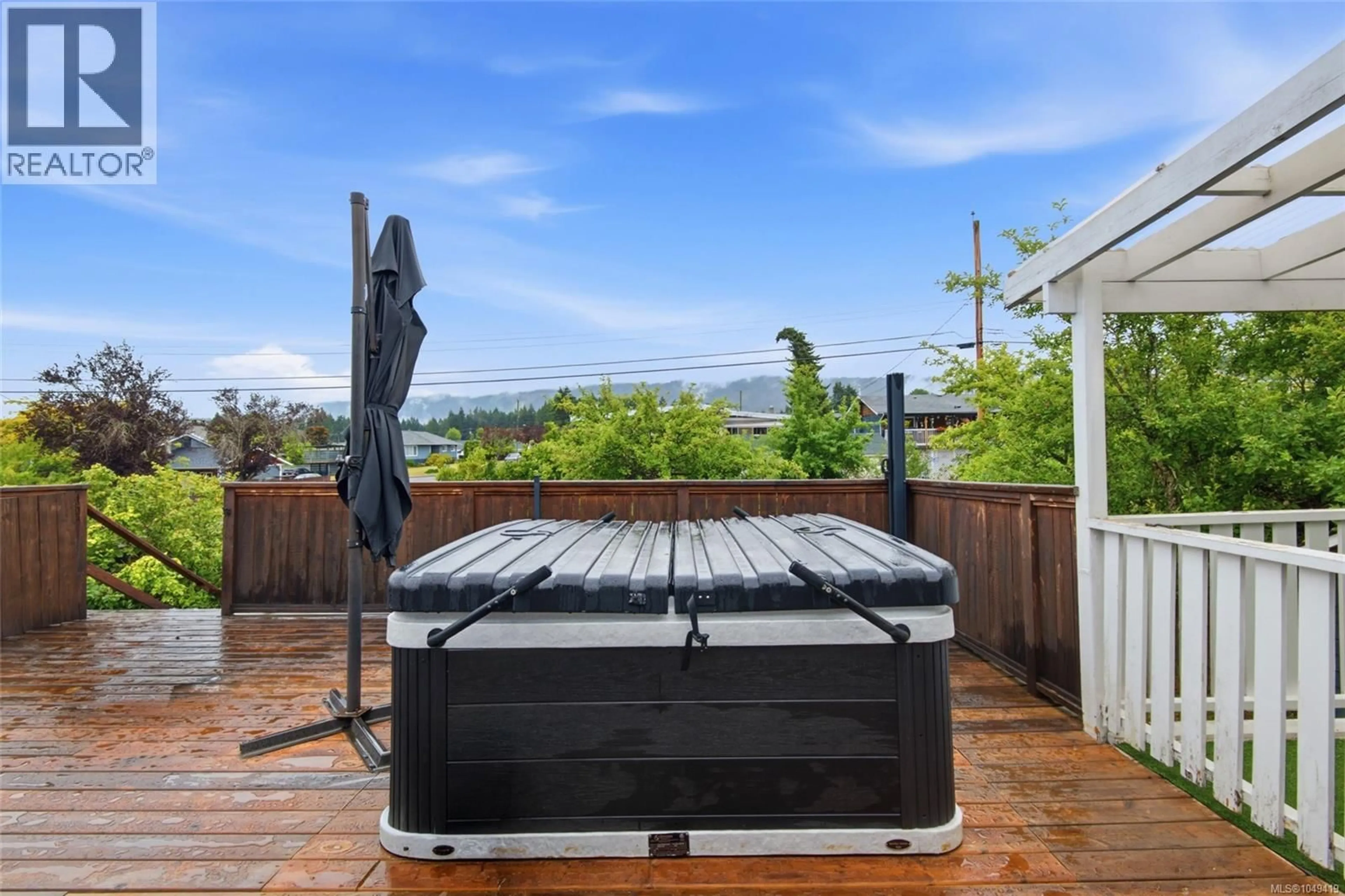 Patio, water/lake/river/ocean view for 3795 MICHIGAN ROAD, Port Alberni British Columbia V9Y5Z9
