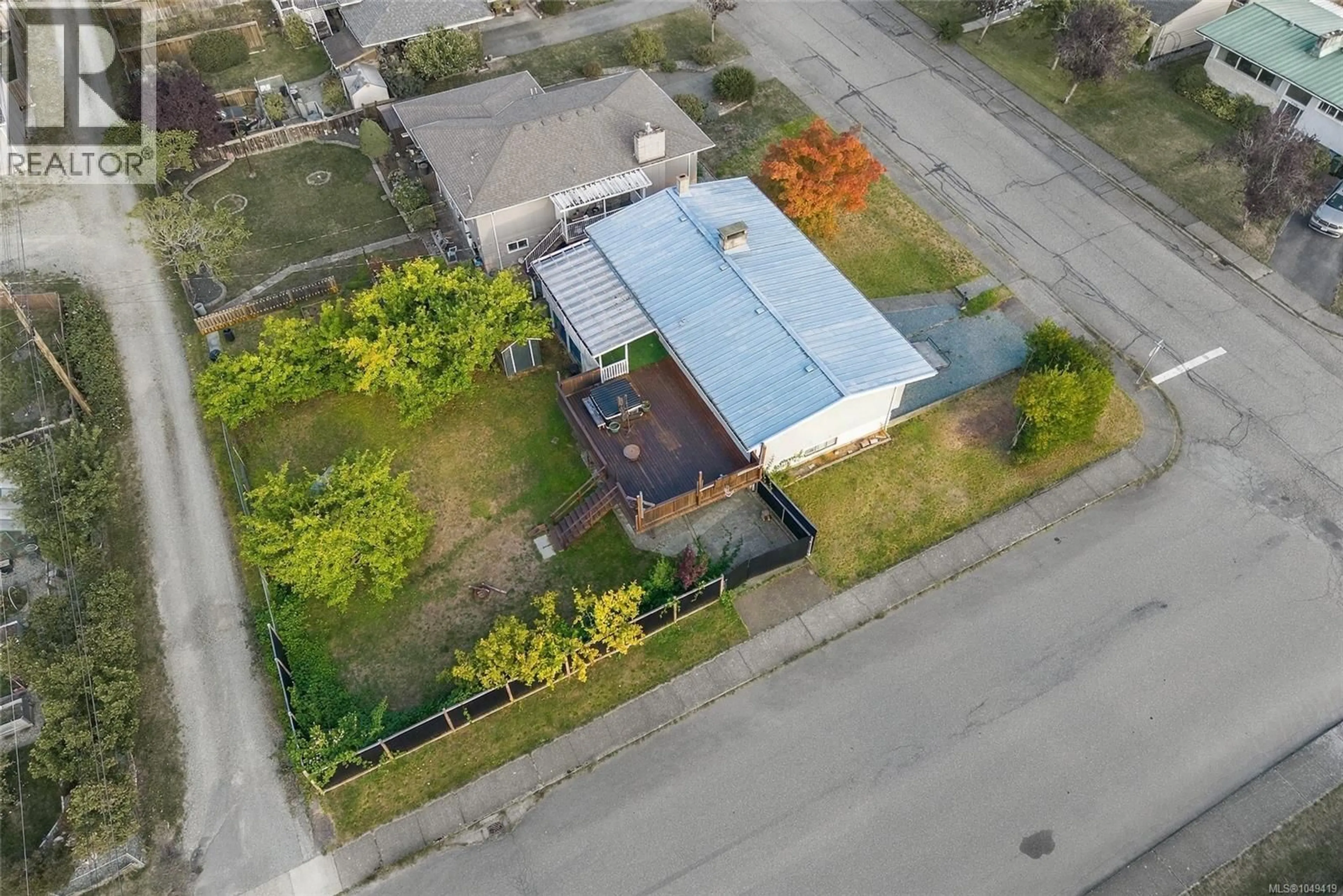 A pic from outside/outdoor area/front of a property/back of a property/a pic from drone, street for 3795 MICHIGAN ROAD, Port Alberni British Columbia V9Y5Z9
