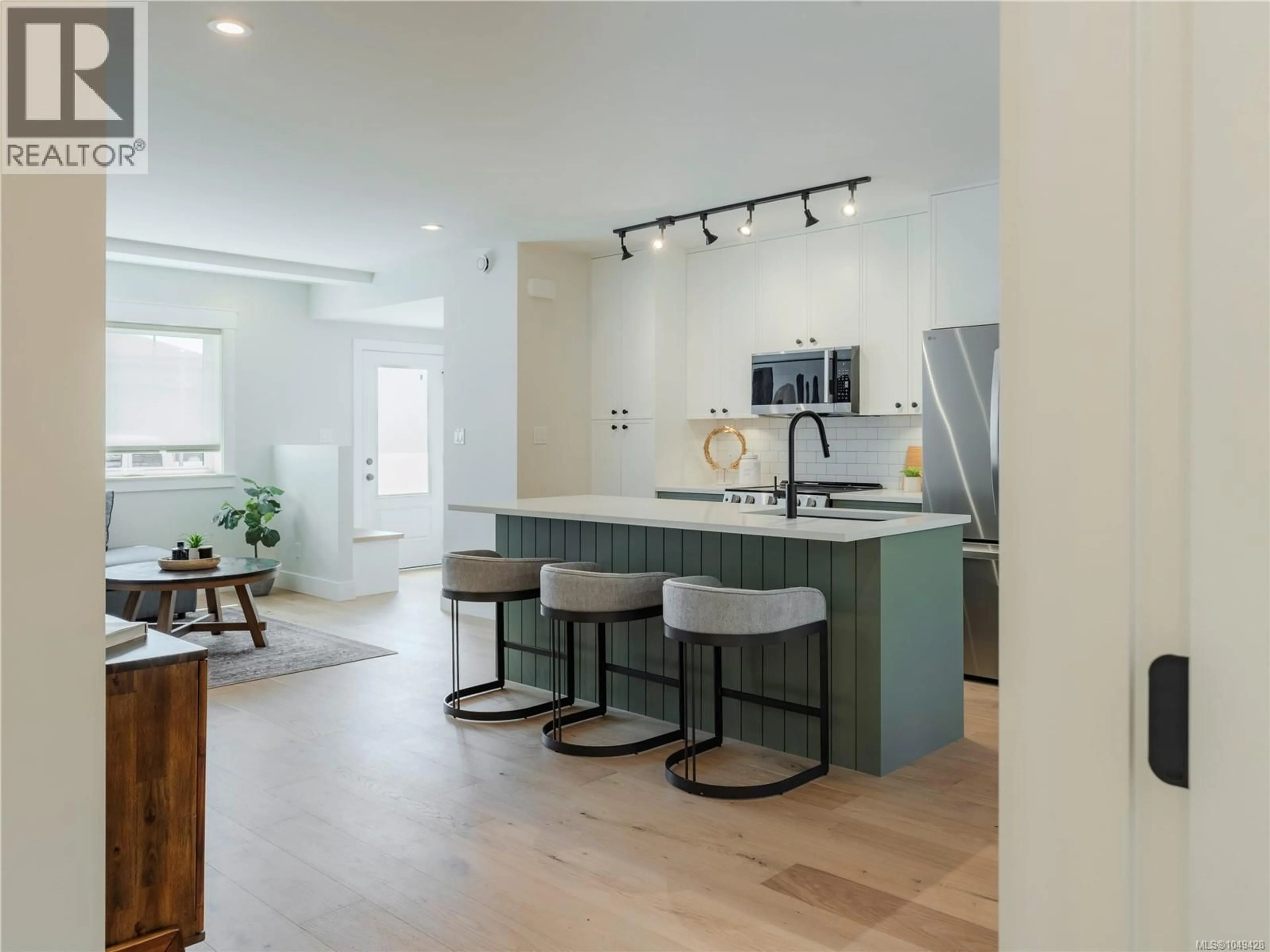 Open concept kitchen, unknown for 4 - 1830 ALLENBY STREET, Saanich British Columbia V8R3B7