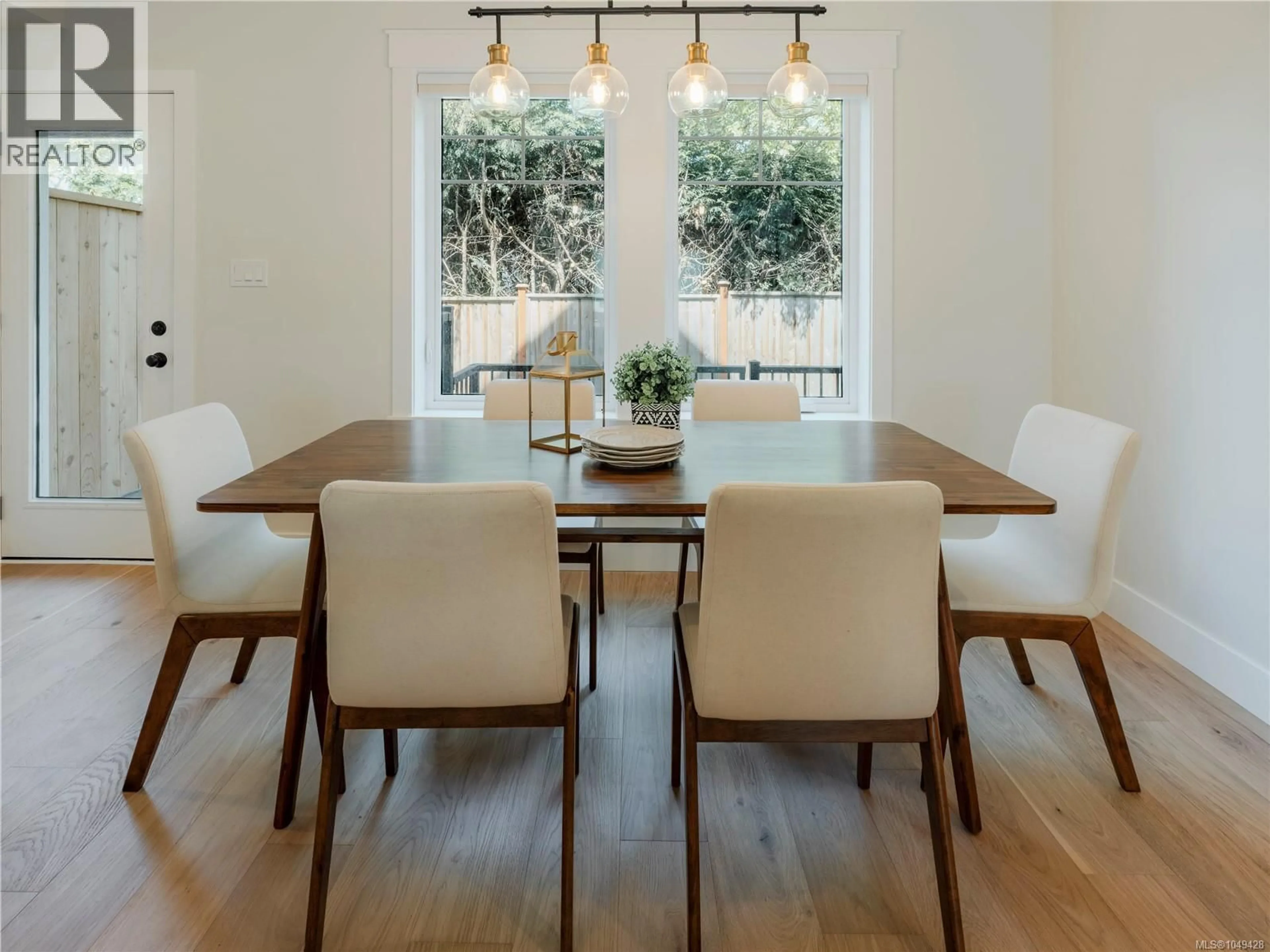 Dining room, wood/laminate floor for 4 - 1830 ALLENBY STREET, Saanich British Columbia V8R3B7