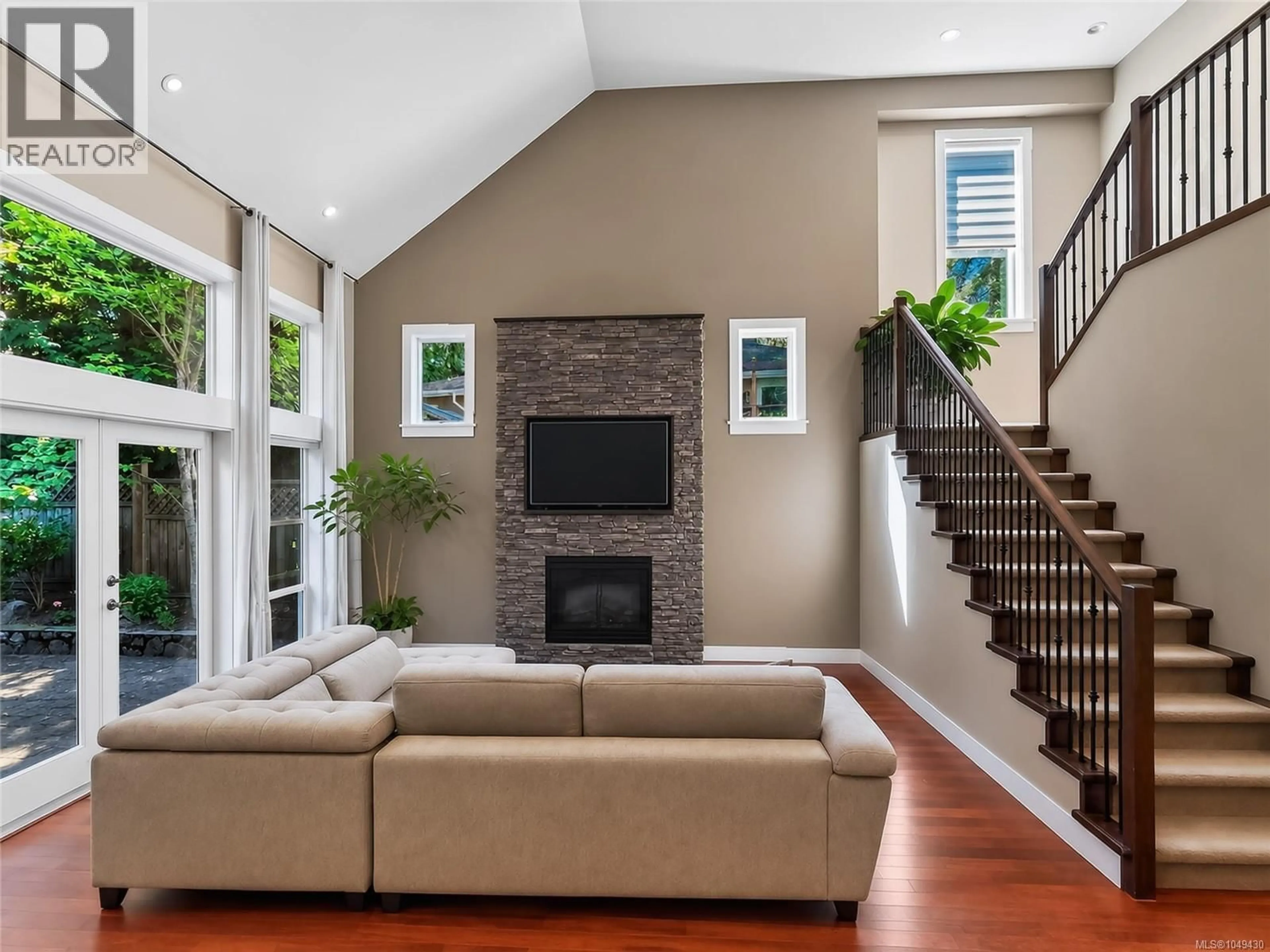 Living room with furniture, unknown for 3975 RECHSTEINER ROAD, Saanich British Columbia V8P0A4