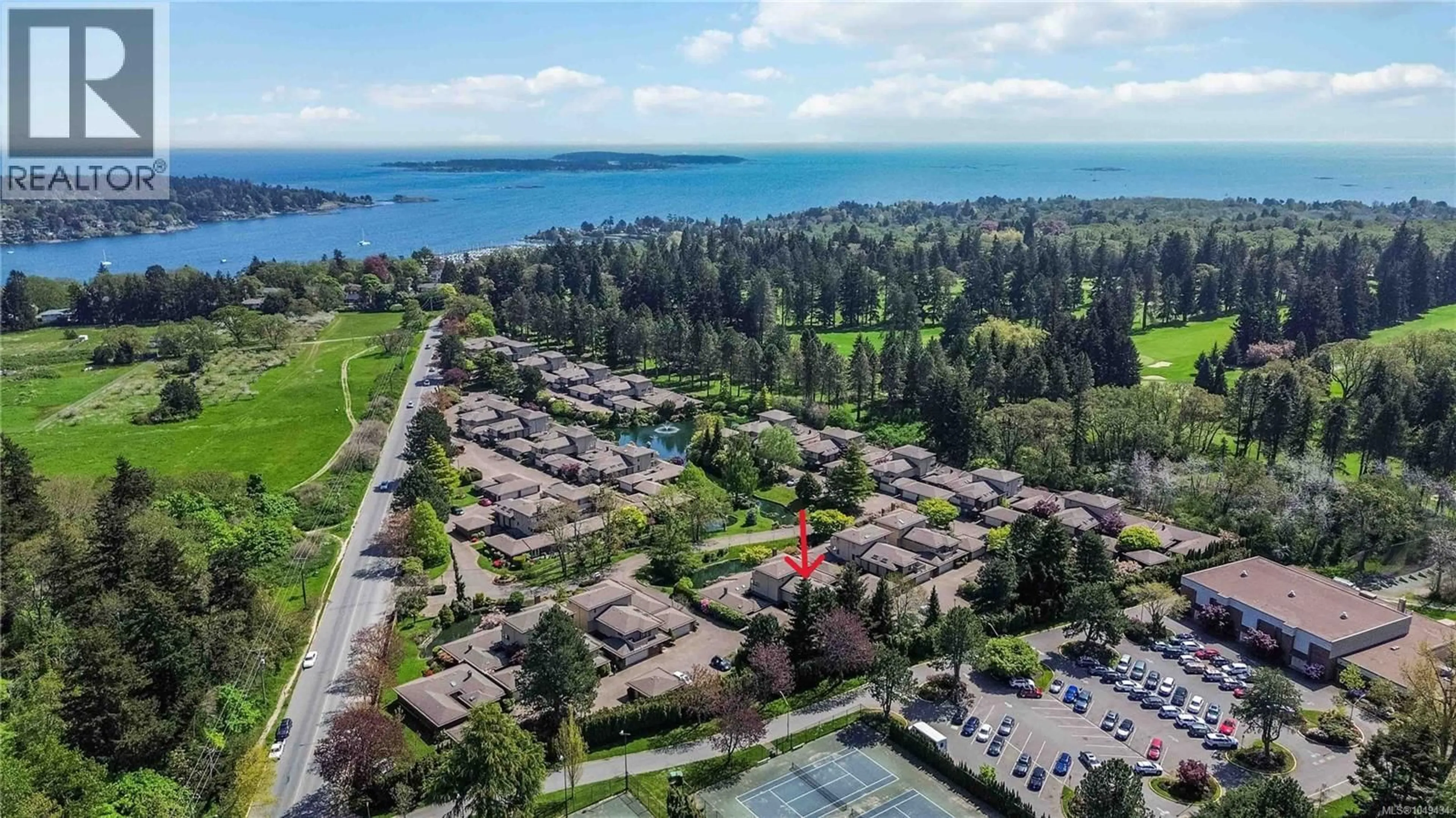A pic from outside/outdoor area/front of a property/back of a property/a pic from drone, water/lake/river/ocean view for 157 - 2345 CEDAR HILL CROSS ROAD, Oak Bay British Columbia V8P5M8