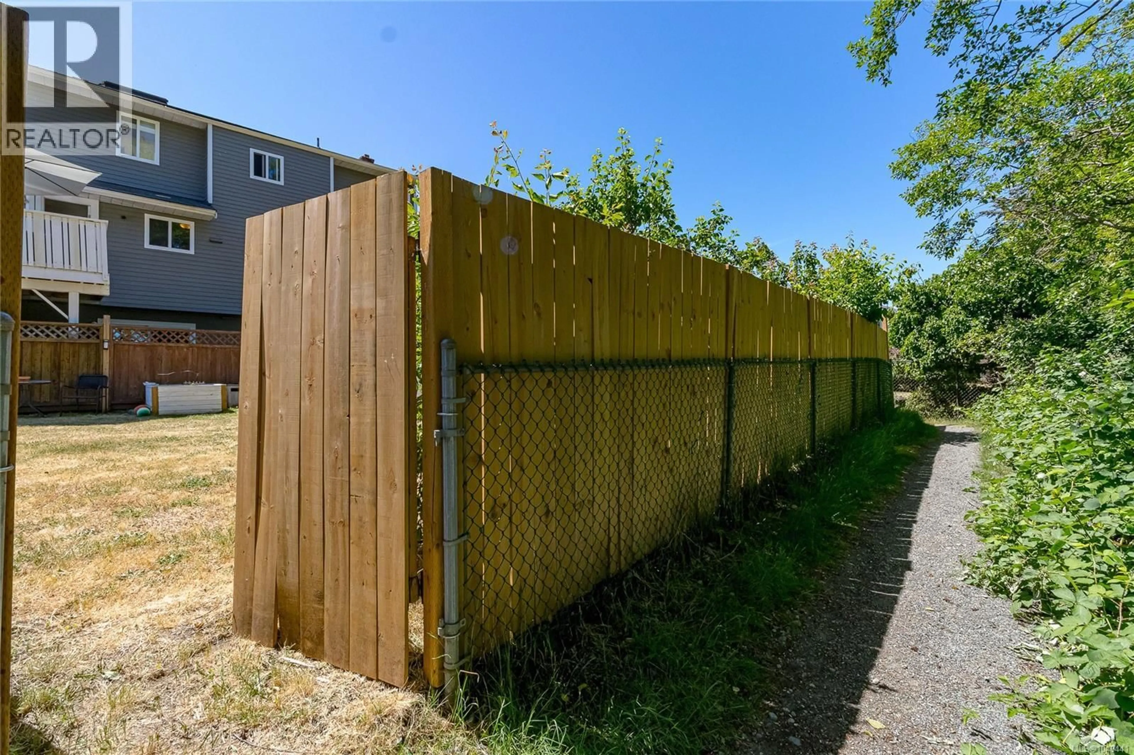 Patio, street for 840 ANKATHEM PLACE, Colwood British Columbia V9B5J4