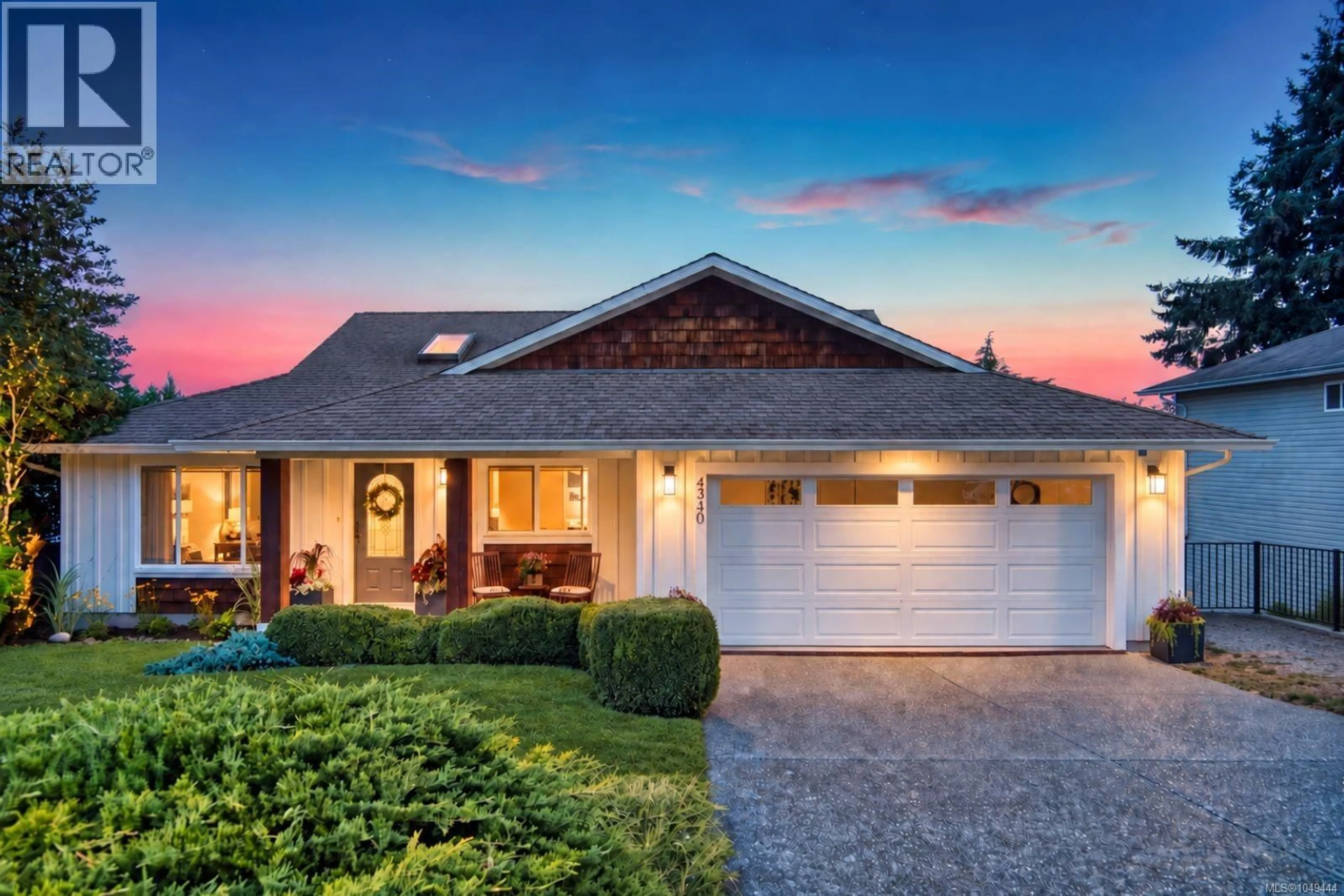 Home with vinyl exterior material, street for 4340 GULFVIEW DRIVE, Nanaimo British Columbia V9T6K4
