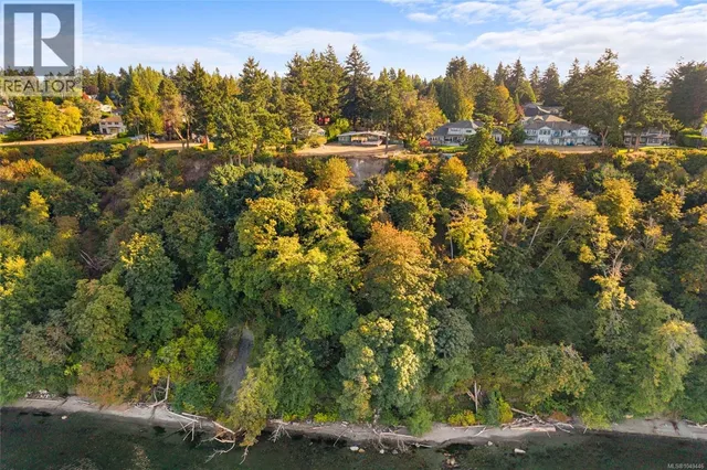 4598 TORQUAY DRIVE, Saanich 4
