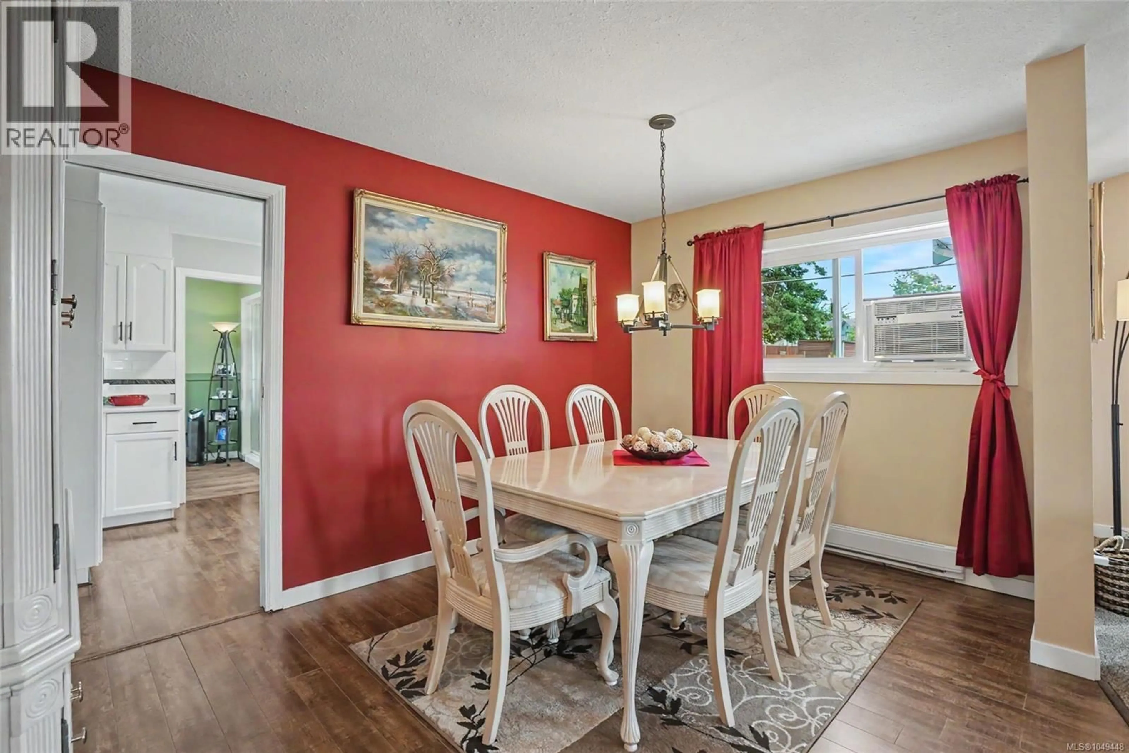 Dining room, wood/laminate floor for 2195 TULSA ROAD, Nanaimo British Columbia V9S5S2