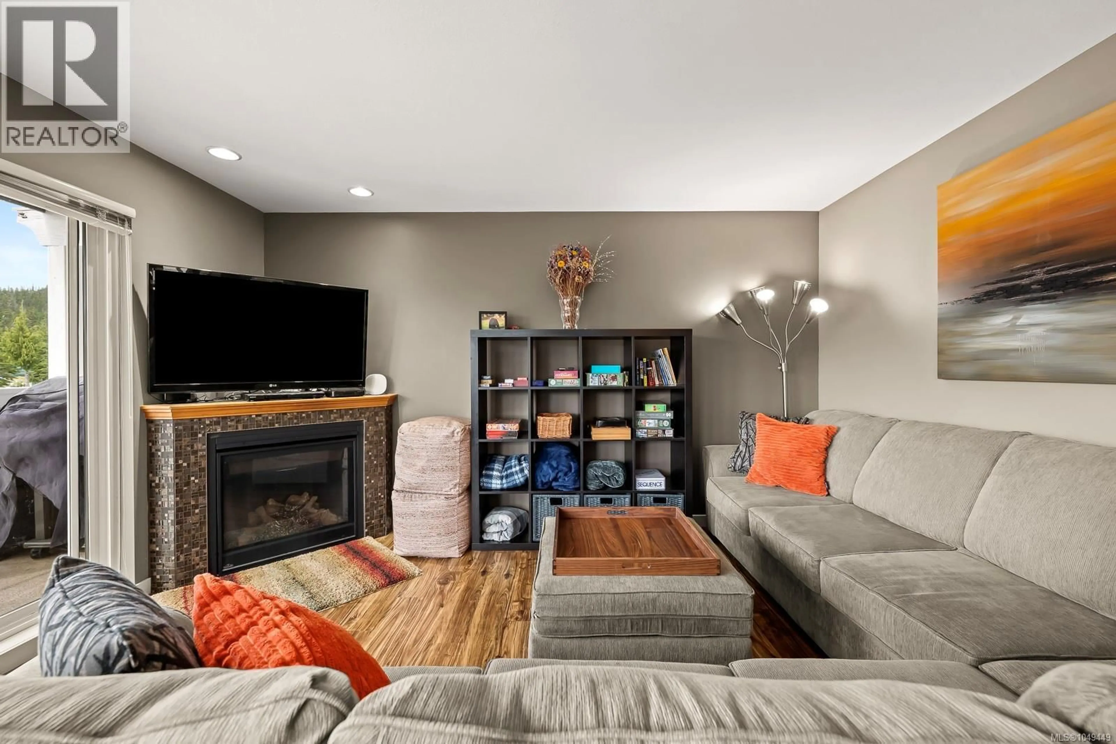 Living room with furniture, unknown for 9 - 1370 HENRY ROAD, Courtenay British Columbia V9J1L0