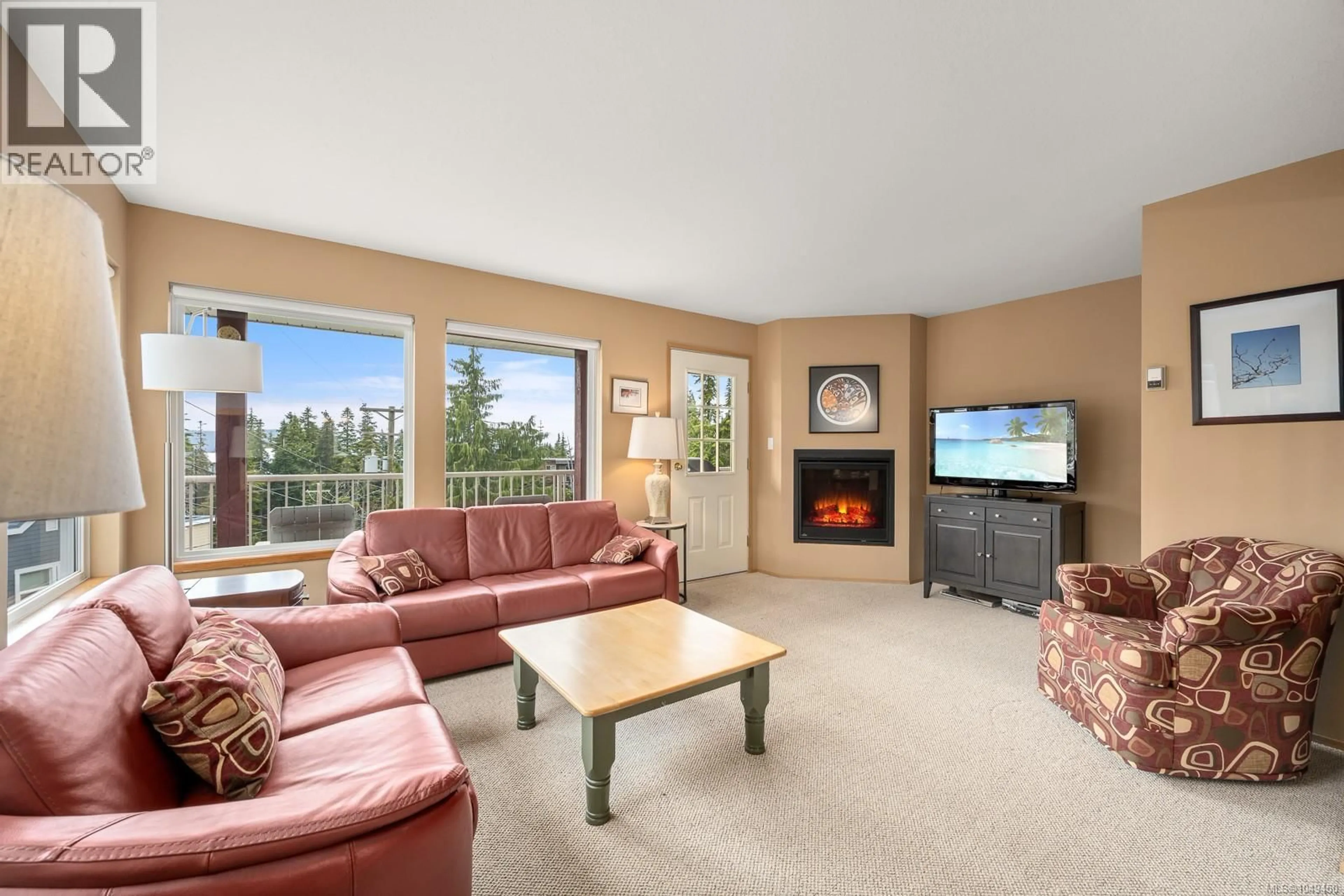 Living room with furniture, unknown for 3 - 699 CASTLE CRAG CRESCENT, Courtenay British Columbia V9J1L0