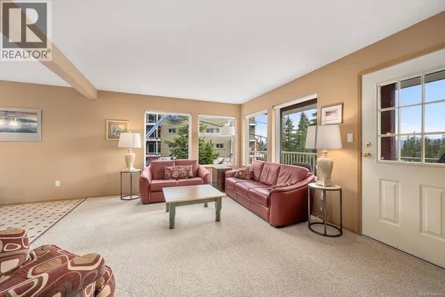 3 - 699 CASTLE CRAG CRESCENT, Courtenay 5