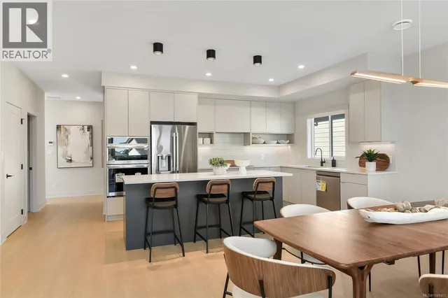 2540 ALABASTER COURT, Langford 3