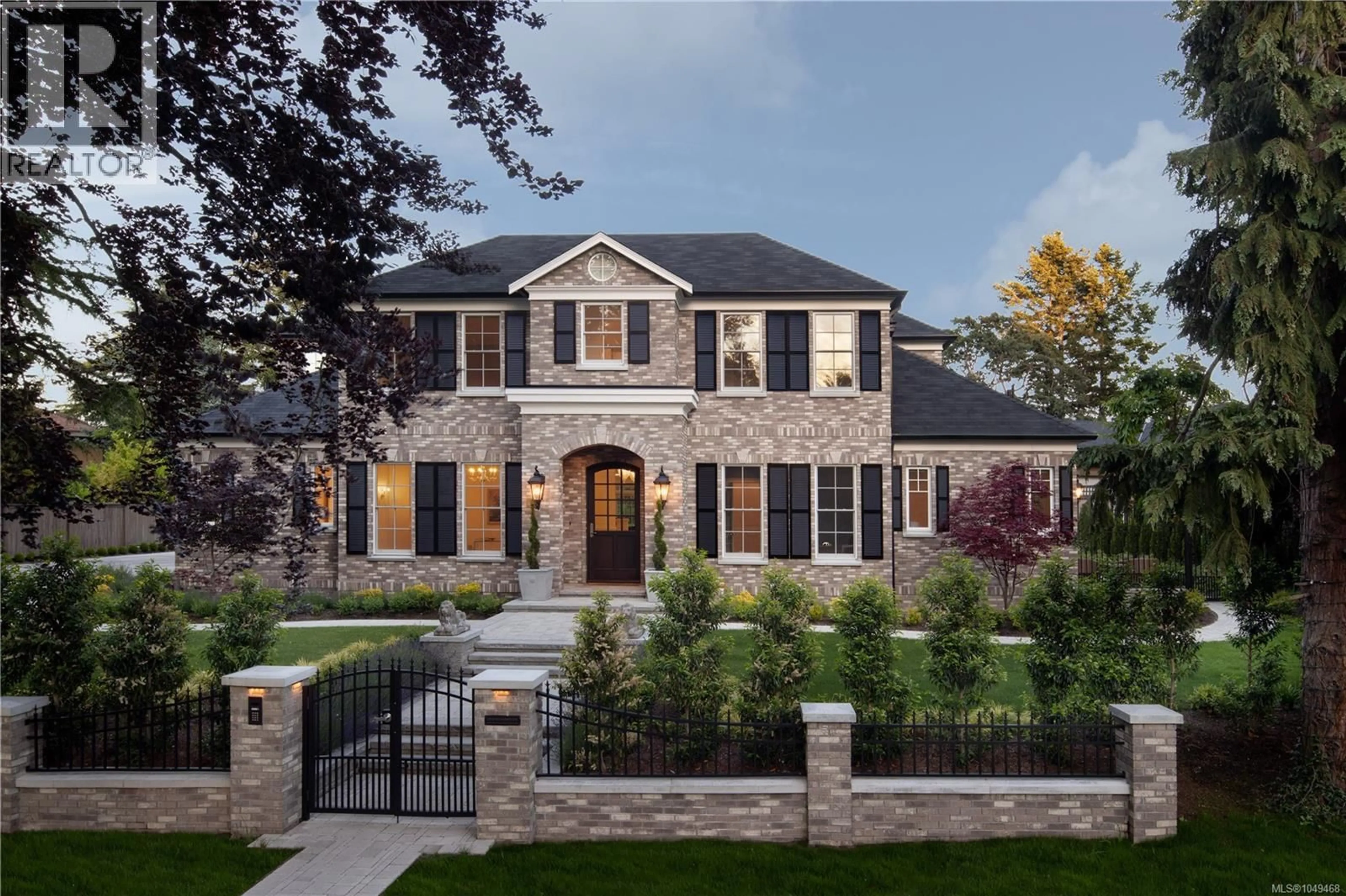 Home with brick exterior material, street for 3085 SOUTHDOWNE ROAD, Oak Bay British Columbia V8R6H3