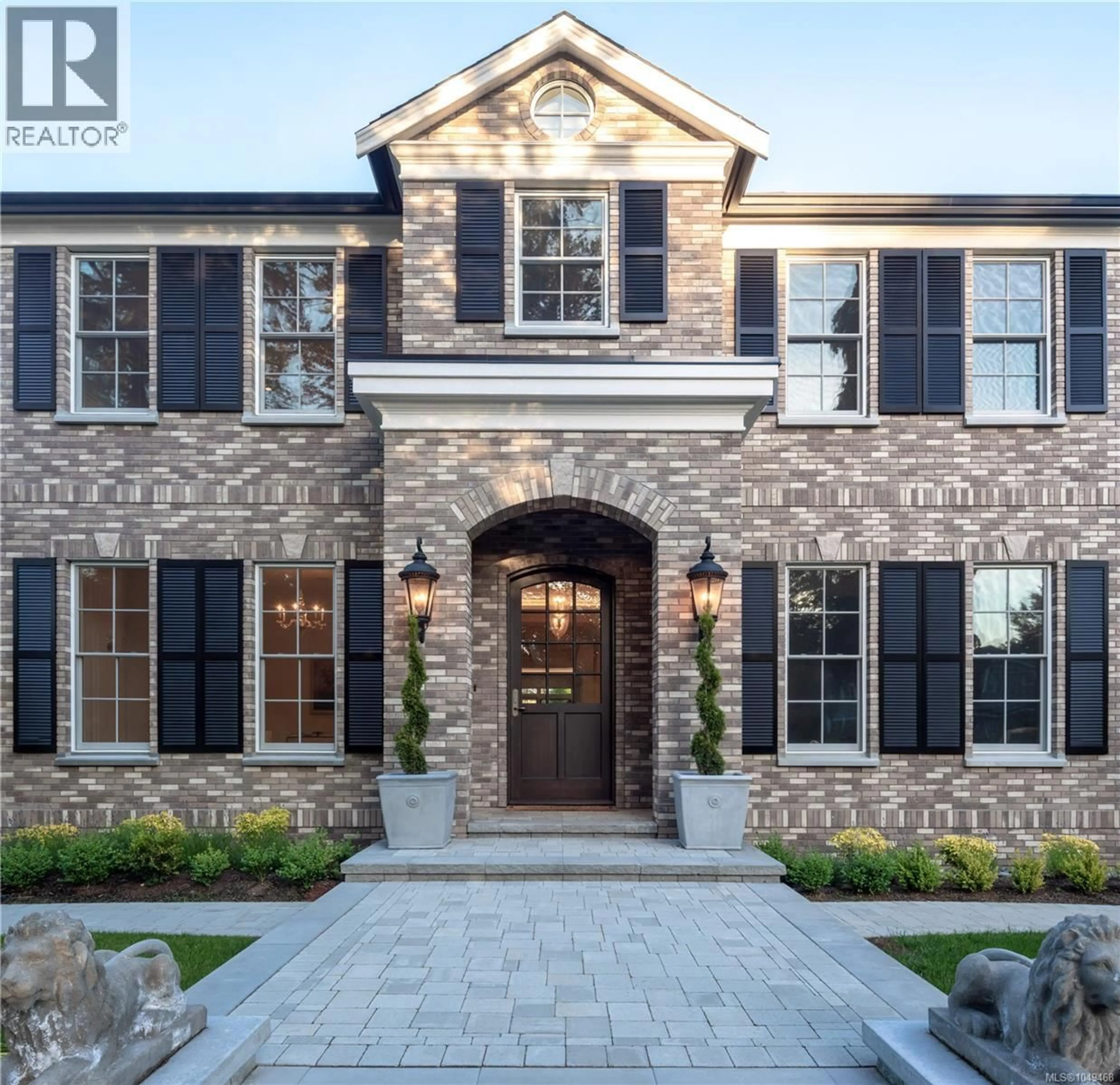 Home with brick exterior material, street for 3085 SOUTHDOWNE ROAD, Oak Bay British Columbia V8R6H3