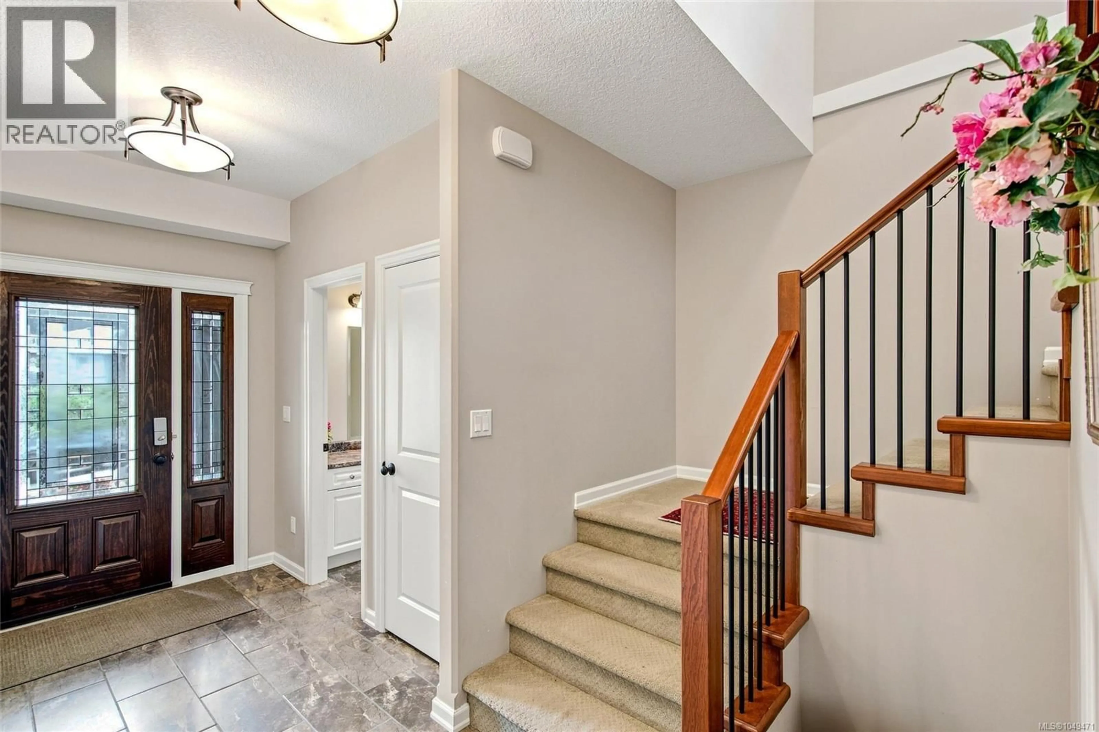 Indoor foyer for 5348 CASCARA DRIVE, Nanaimo British Columbia V9T0E4