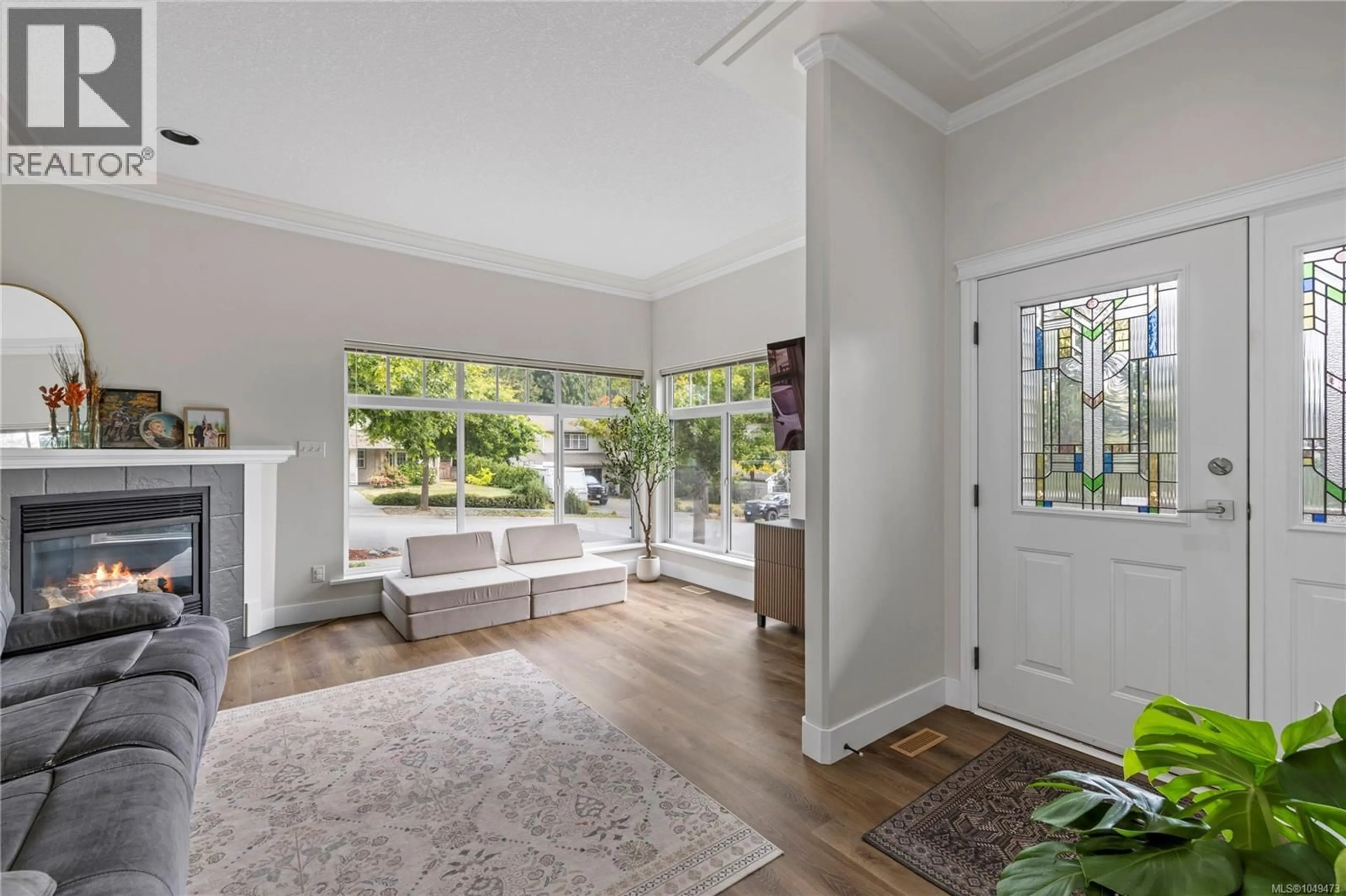 Indoor entryway for 1715 COUNTRY HILLS DRIVE, Nanaimo British Columbia V9X1X5