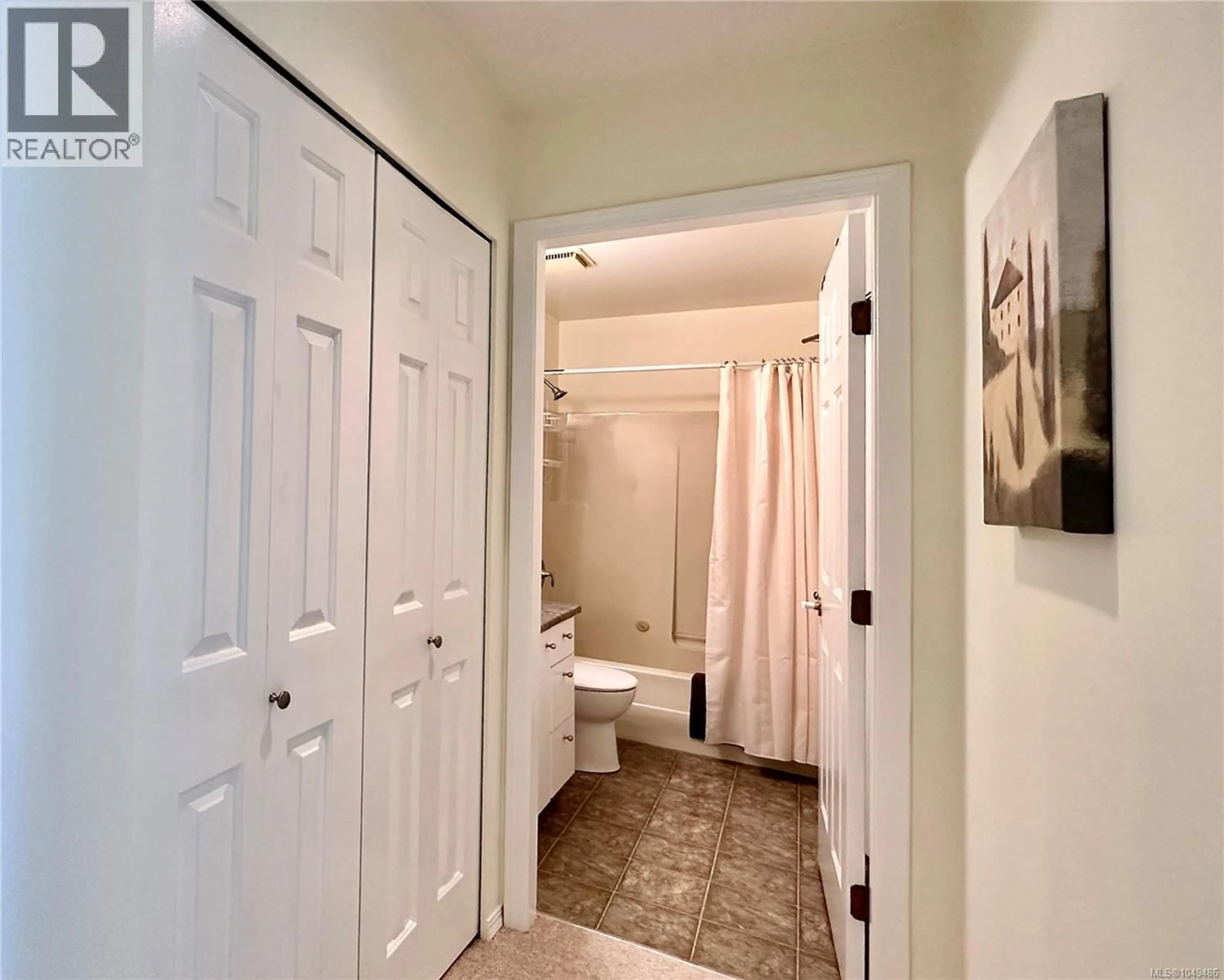 Standard bathroom, ceramic/tile floor for 41 - 2600 FERGUSON ROAD, Central Saanich British Columbia V8M2C1