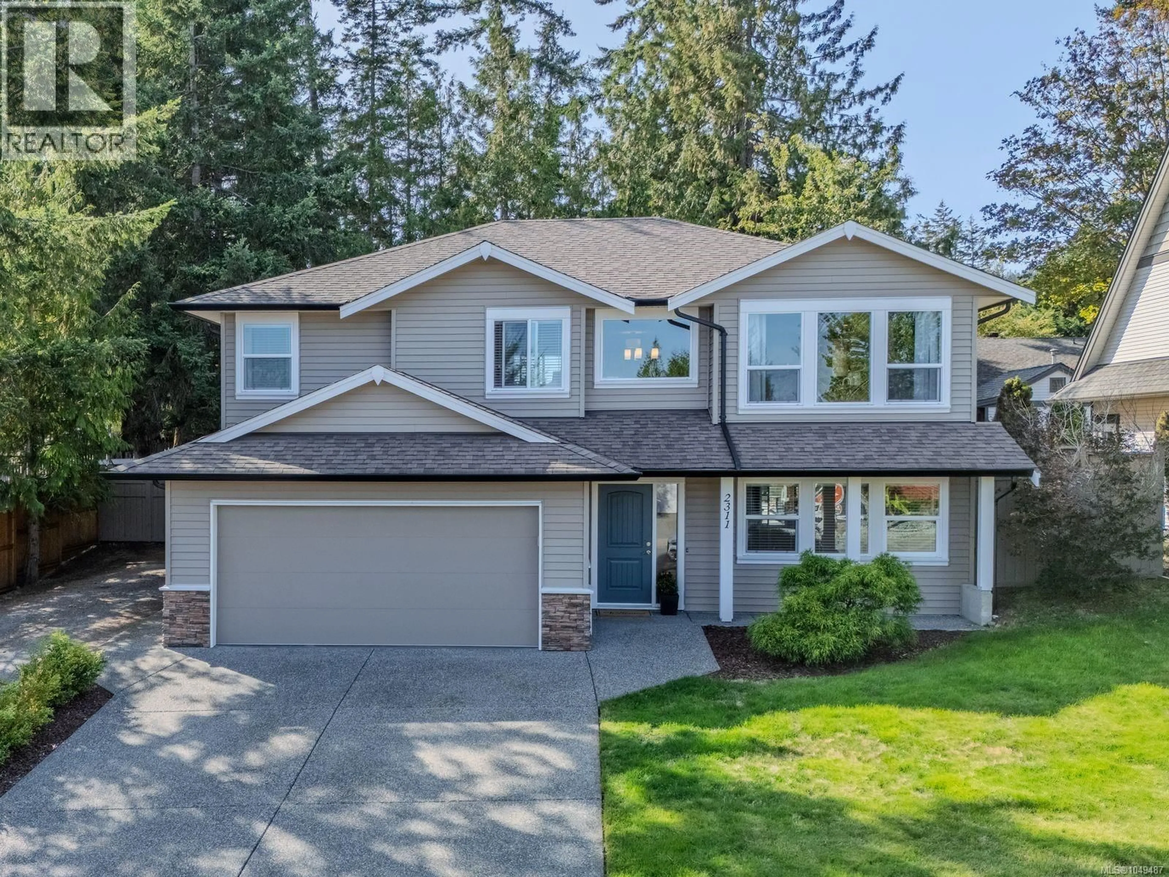 Home with vinyl exterior material, street for 2311 ROCKWOOD PLACE, Nanaimo British Columbia V9R7B3