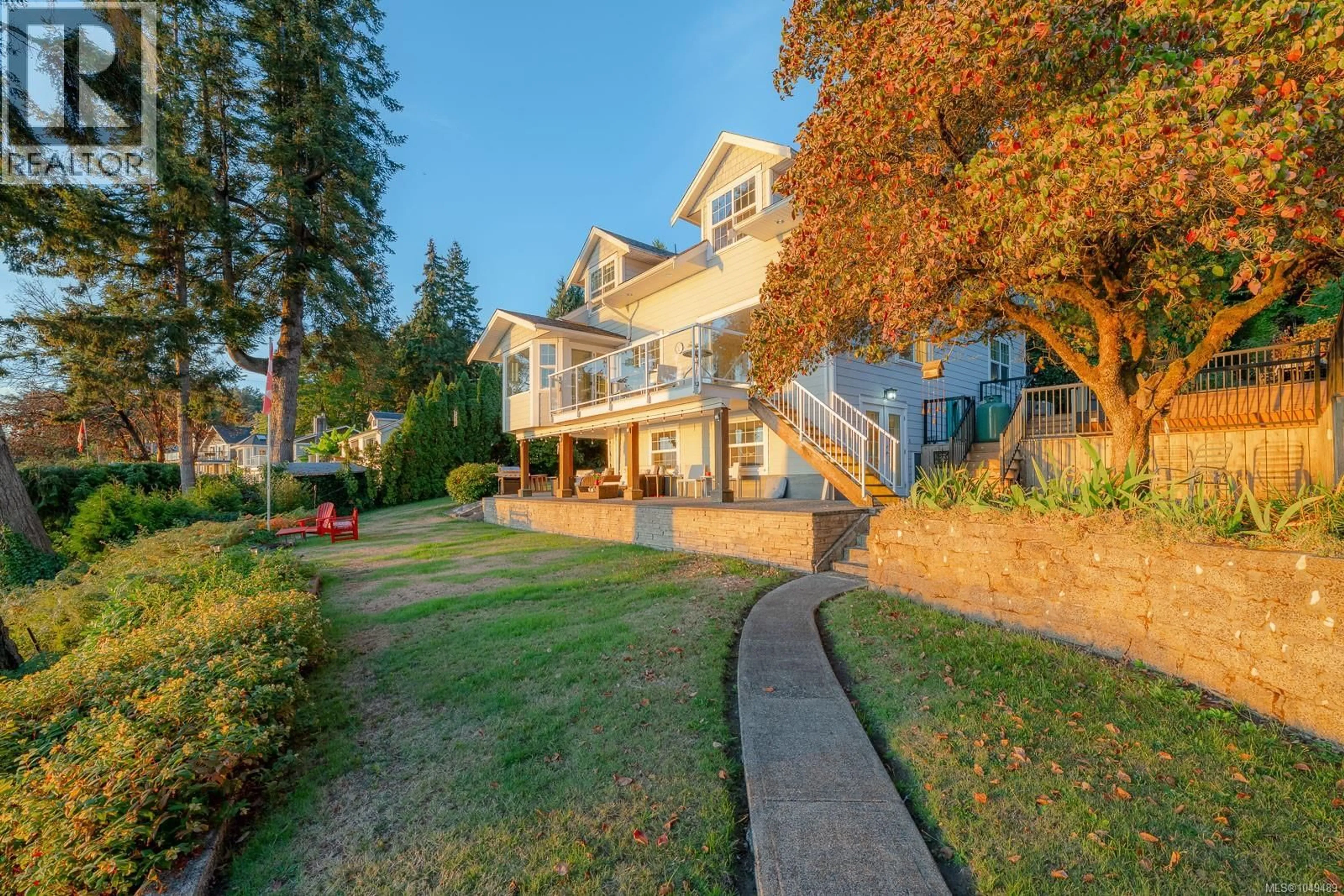 Patio, unknown for 319 CHEMAINUS ROAD, Ladysmith British Columbia V9G1X9