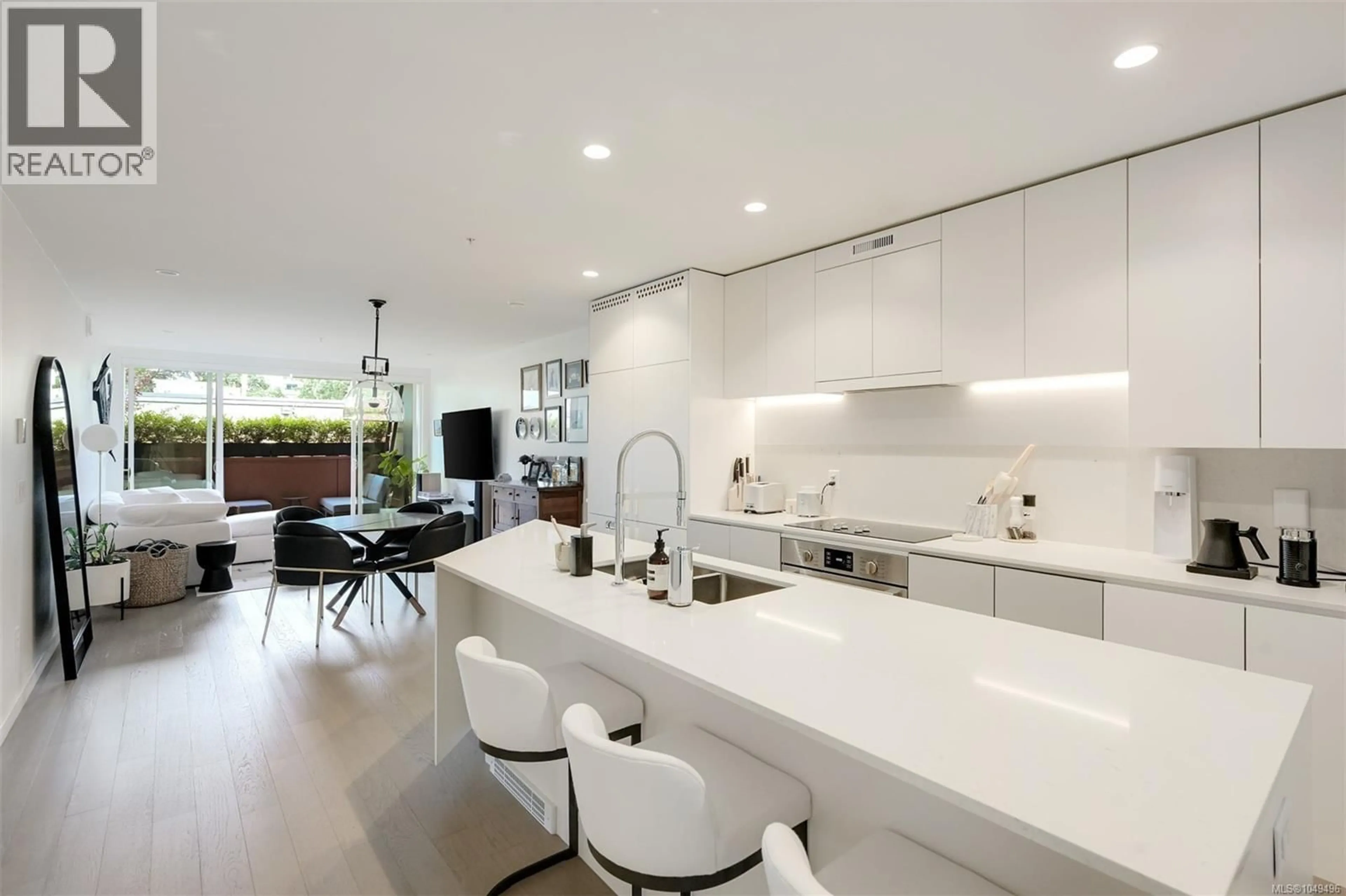 Contemporary kitchen, ceramic/tile floor for 204 - 430 PARRY STREET, Victoria British Columbia V8V2H7