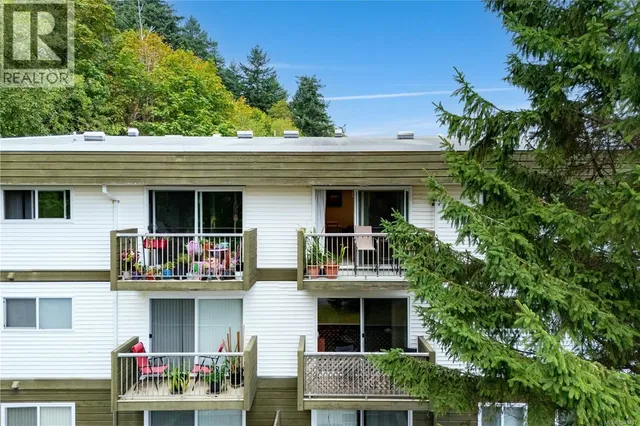 304 - 962 ISLAND HIGHWAY SOUTH, Campbell River 3
