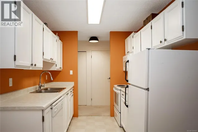304 - 962 ISLAND HIGHWAY SOUTH, Campbell River 4