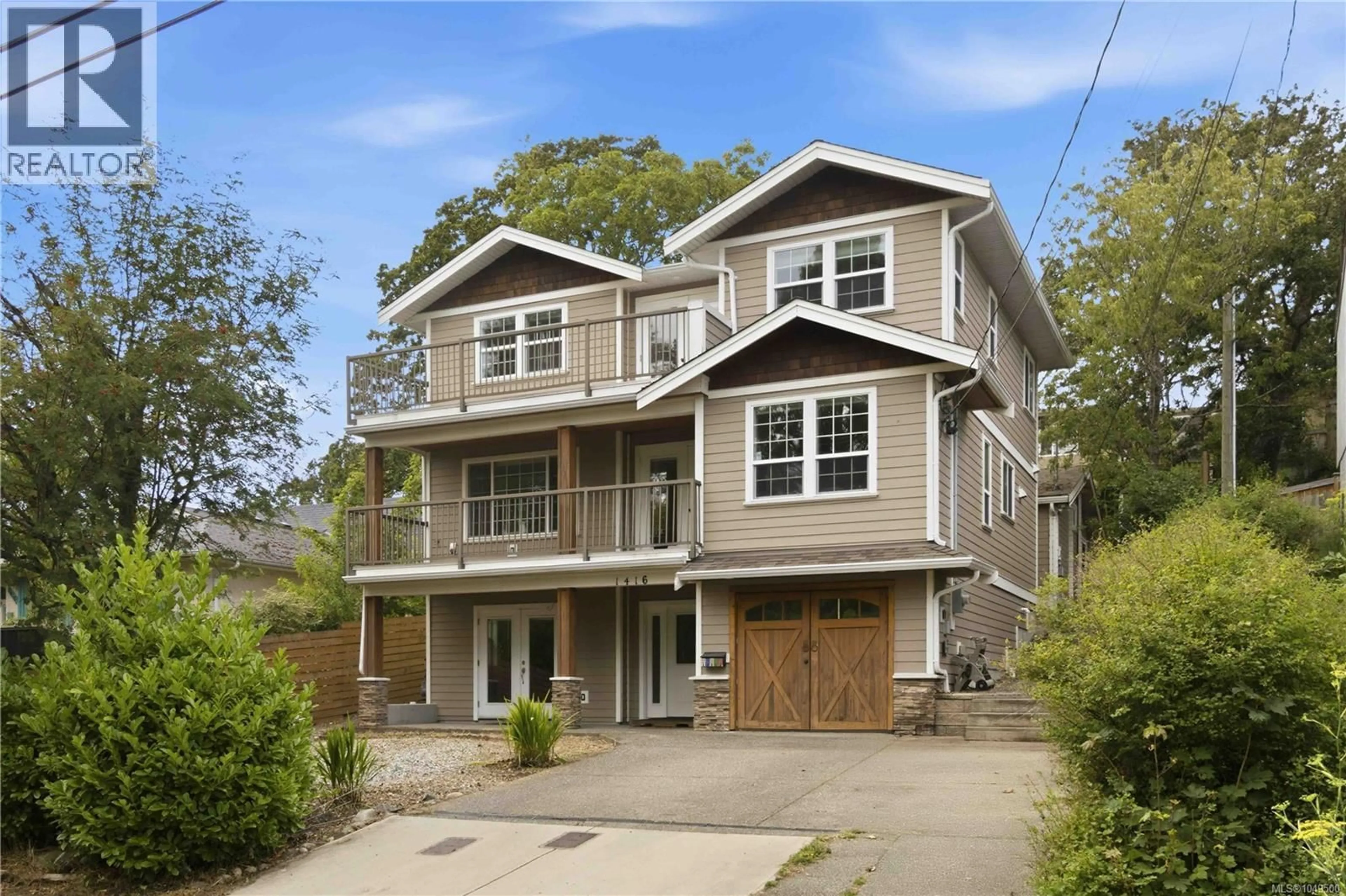 Home with vinyl exterior material, street for 1416 LANG STREET, Victoria British Columbia V8T2S7