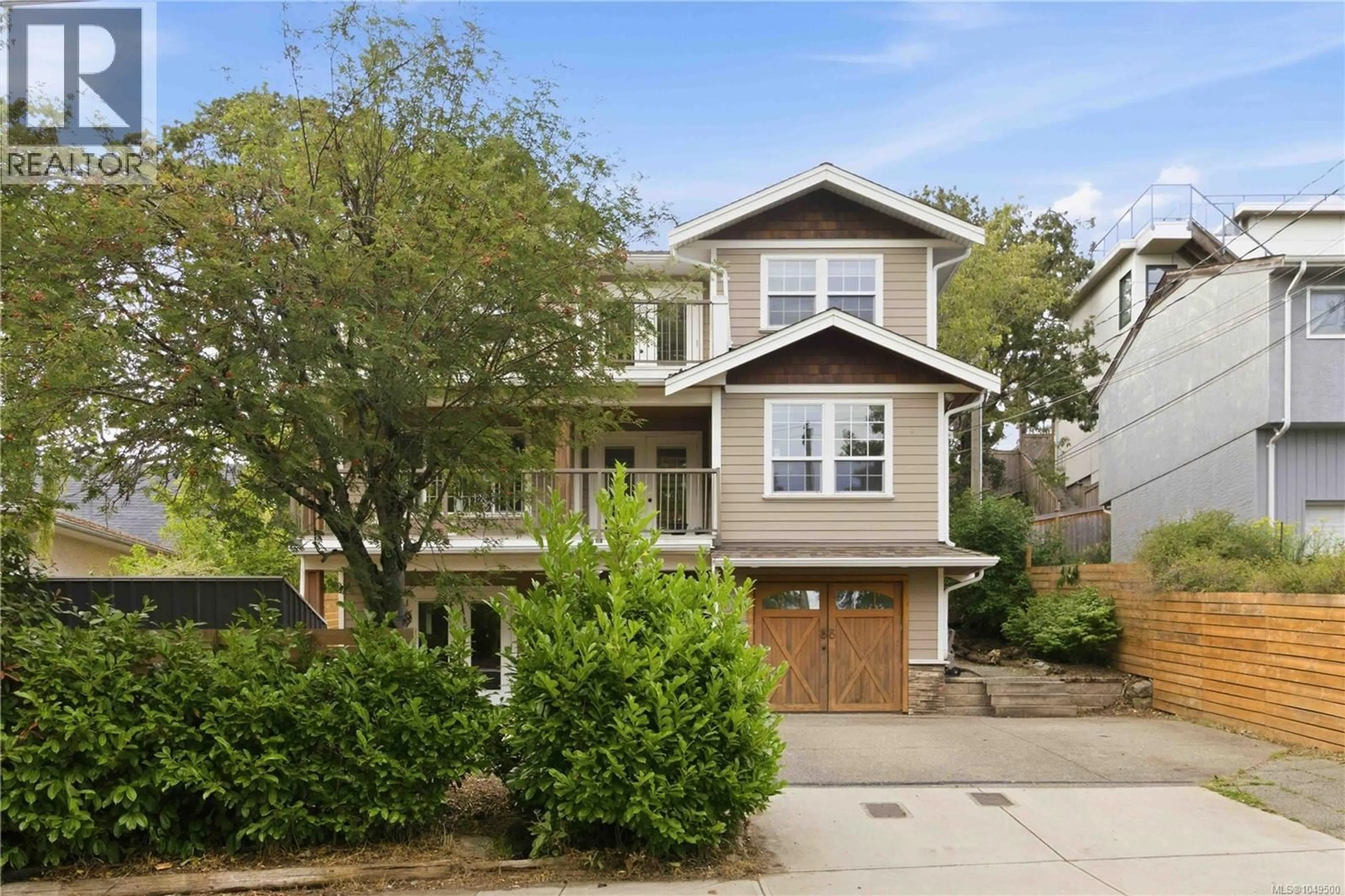 Home with vinyl exterior material, street for 1416 LANG STREET, Victoria British Columbia V8T2S7
