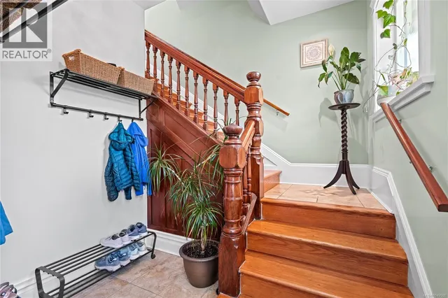 3 - 1376 PANDORA AVENUE, Victoria 2