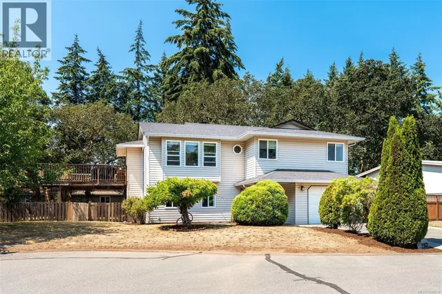 2962 GLADESON LANE, Colwood 2