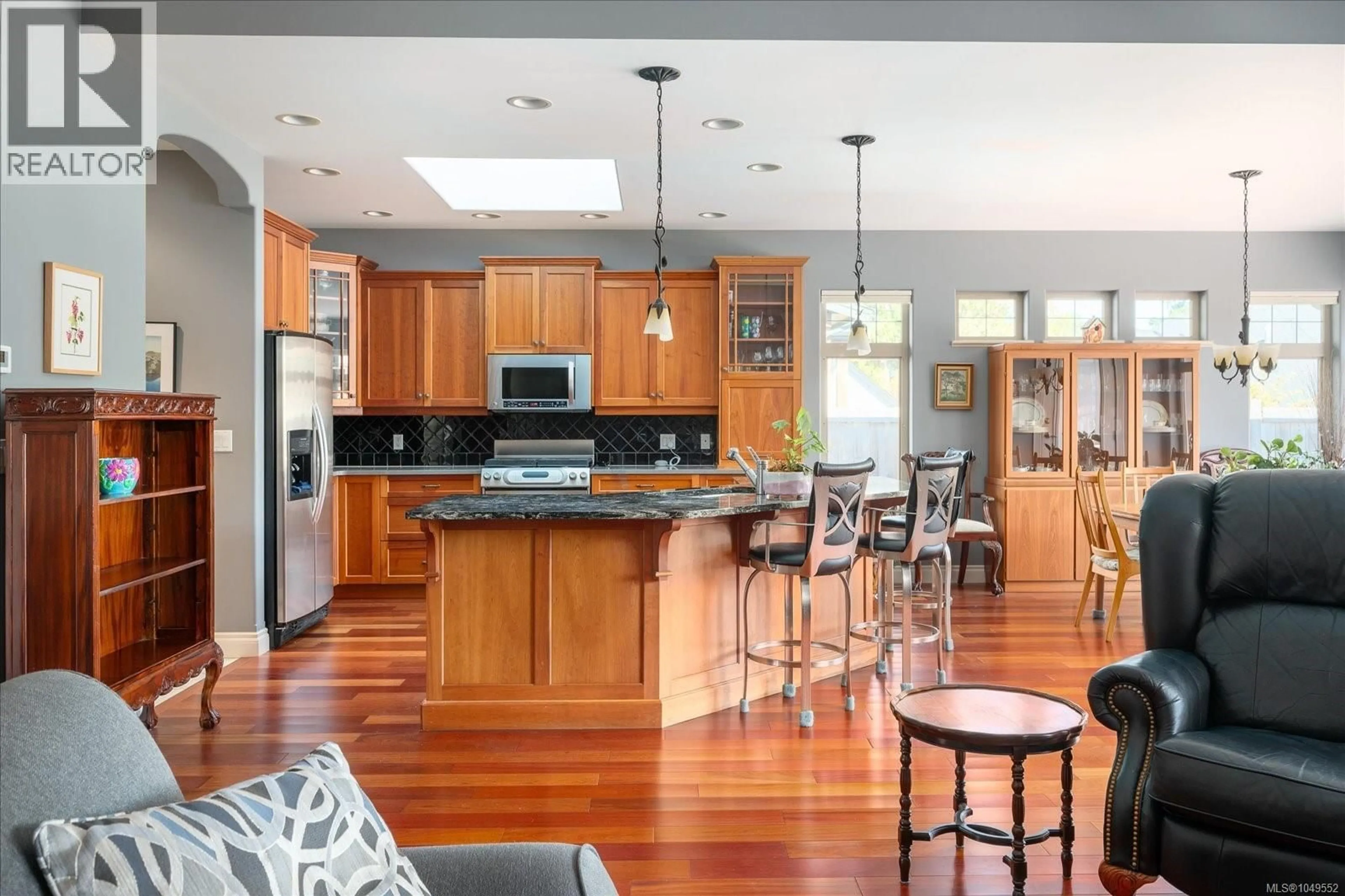 Open concept kitchen, unknown for 616 ATTENBOROUGH STREET, Parksville British Columbia V9P1A5