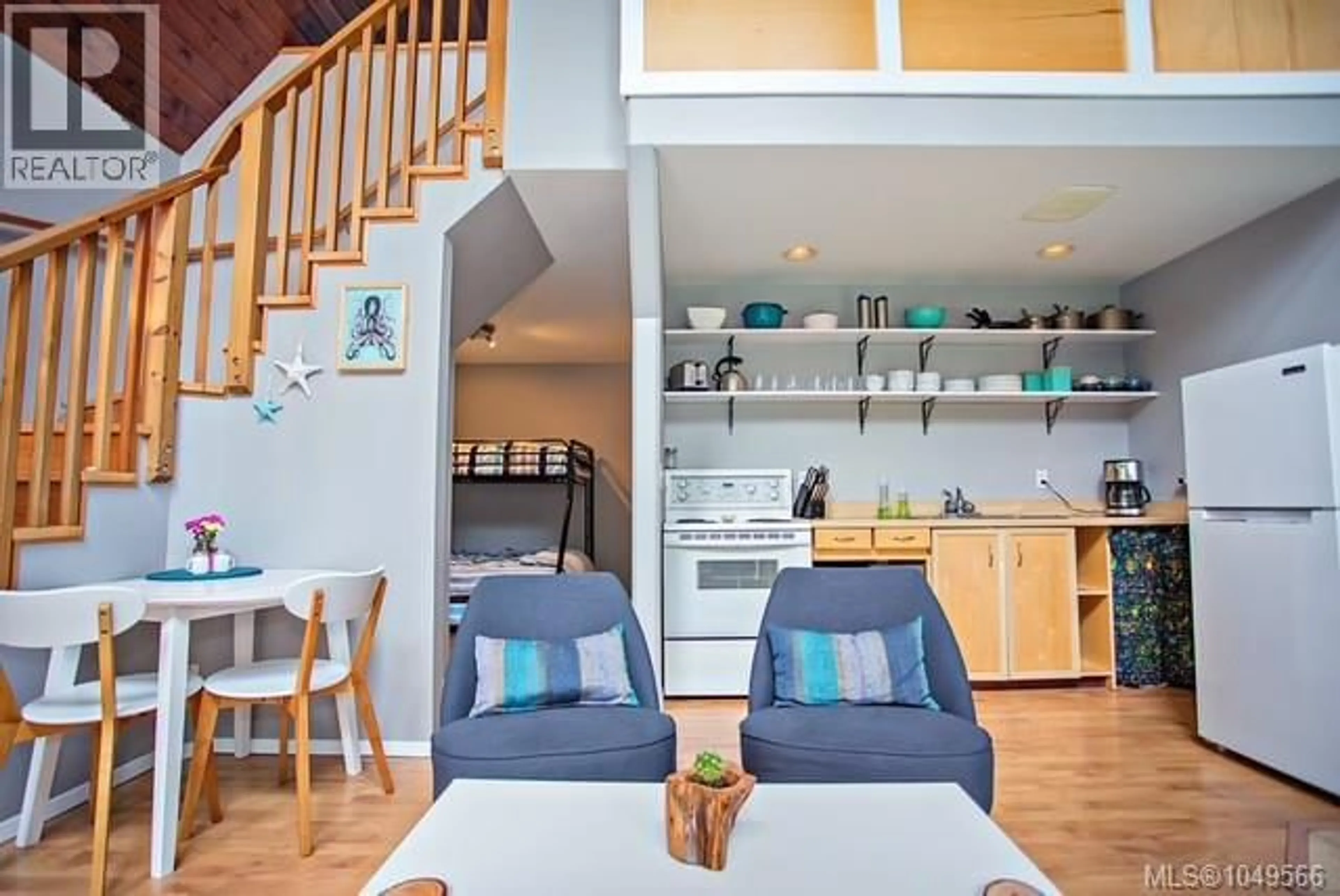 Open concept kitchen, unknown for 871 SHARIE ROAD, Gabriola Island British Columbia V0R1X2