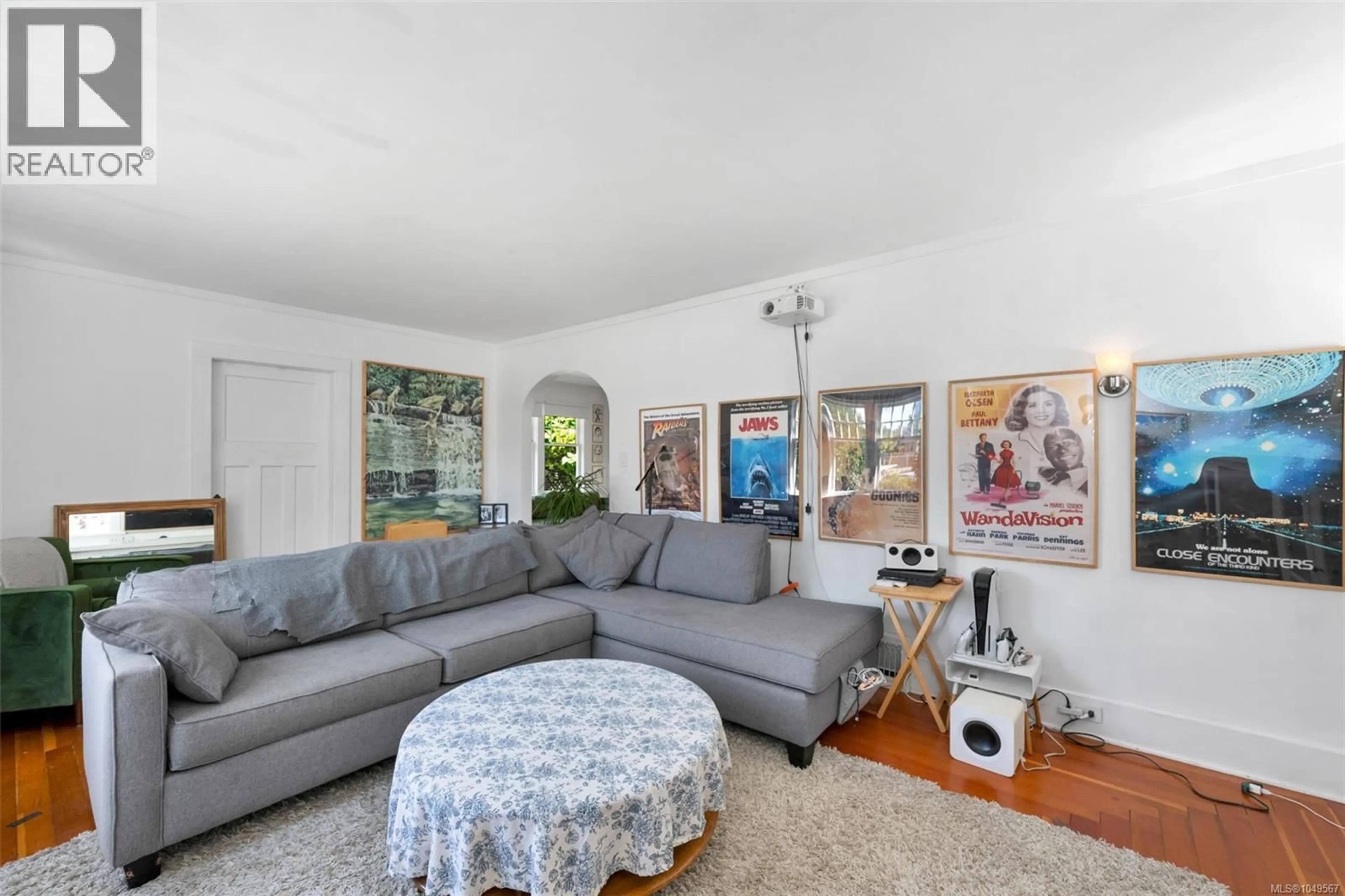Living room with furniture, unknown for 476 YPRES STREET, Duncan British Columbia V9L3T6