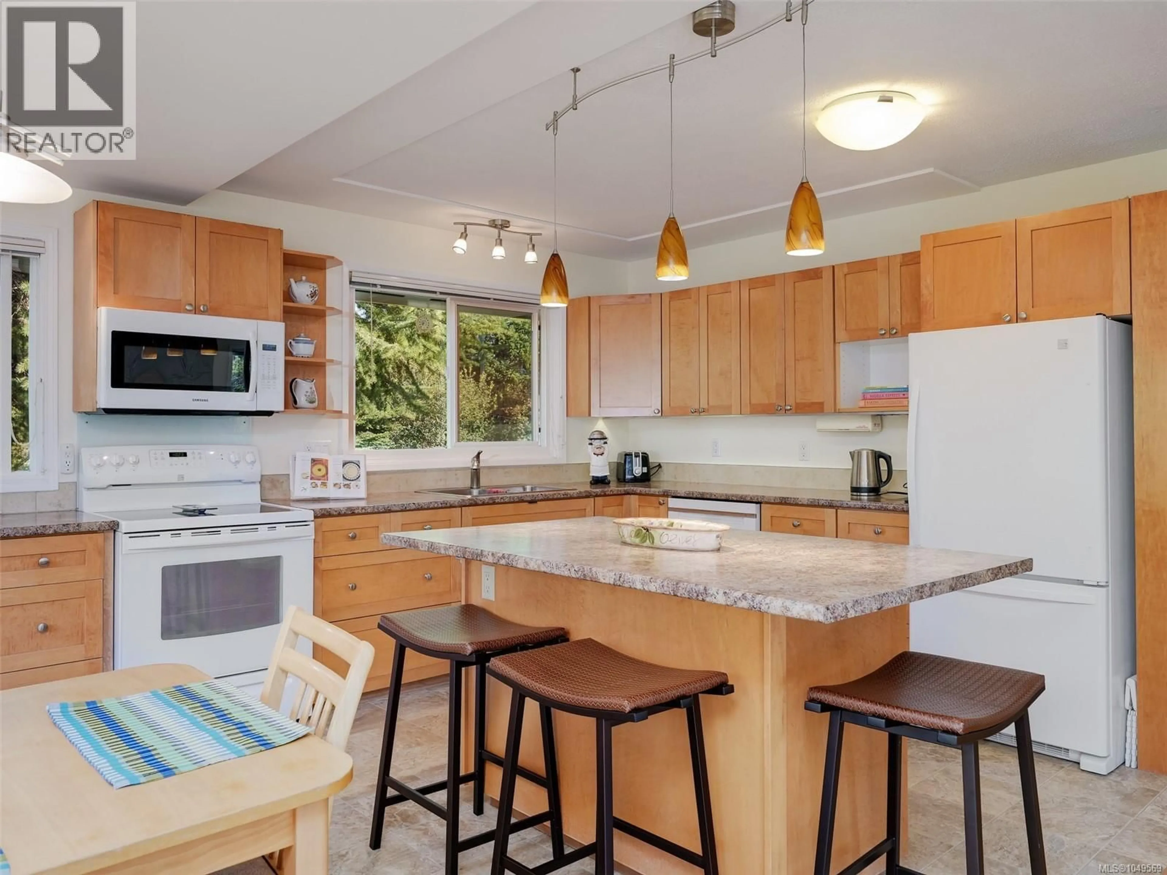 Open concept kitchen, ceramic/tile floor for 9743 ARDMORE DRIVE, North Saanich British Columbia V8L5H5