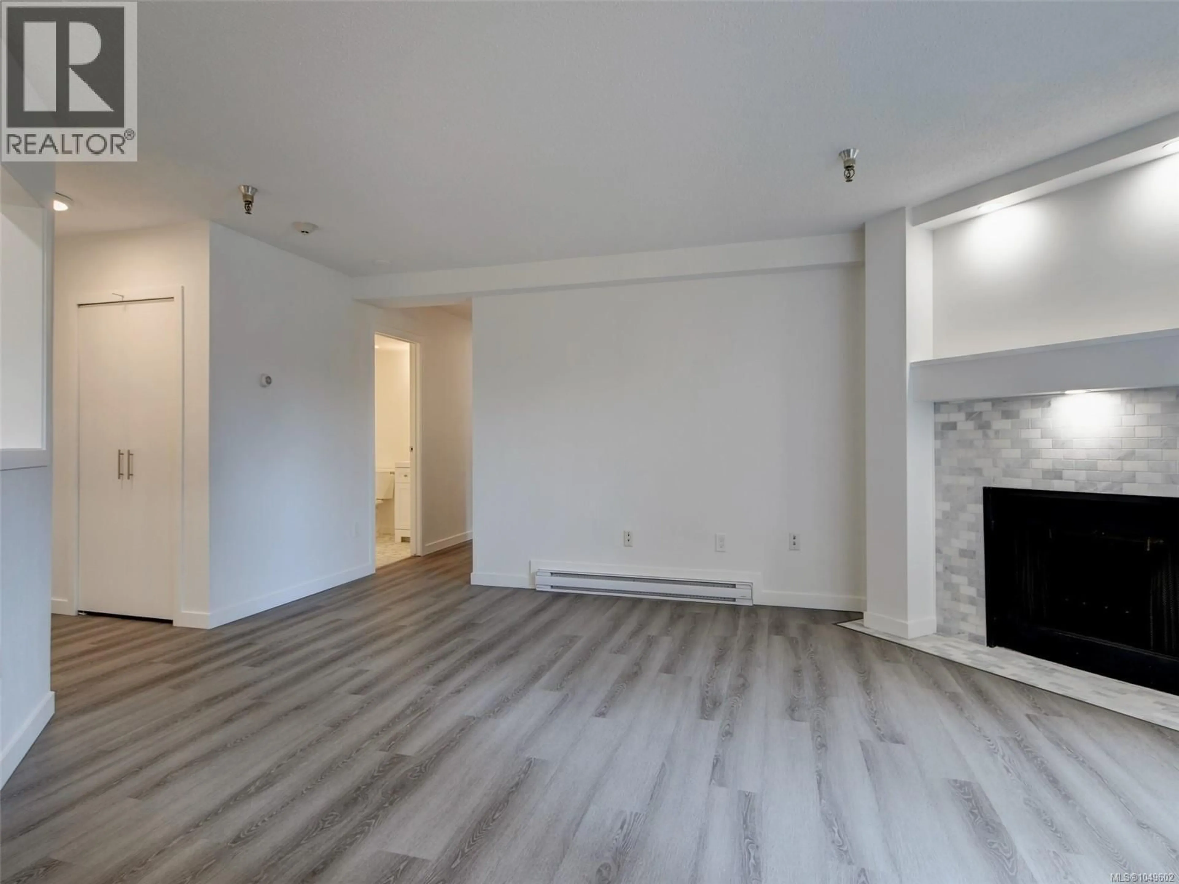 A pic of a room for 205 - 75 GORGE ROAD WEST, Saanich British Columbia V9A7A9