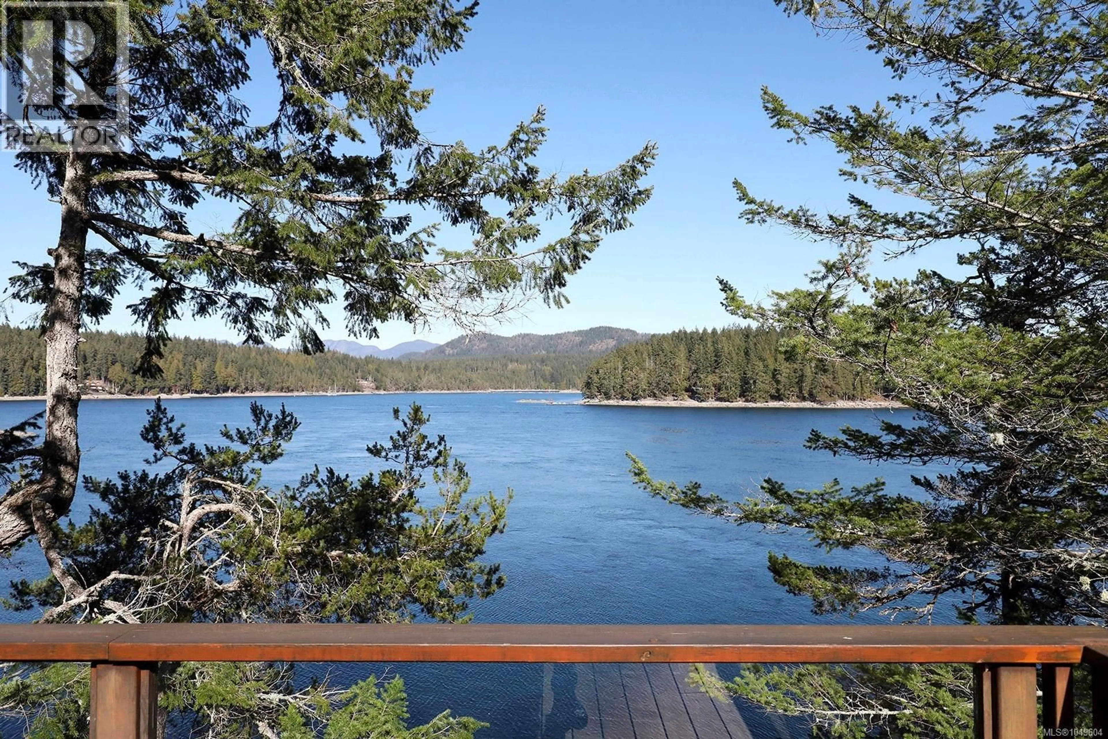 Patio, water/lake/river/ocean view for 651 GORGE HARBOUR, Cortes Island British Columbia V0P1Z0
