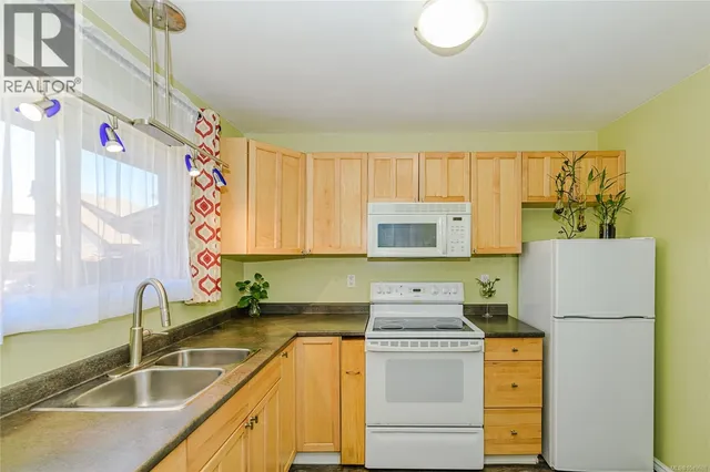 5 - 1506 ADMIRALS ROAD, View Royal 5