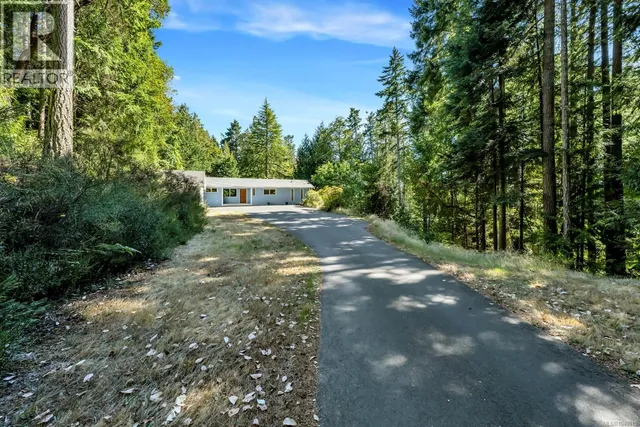 836 WALFRED ROAD, Langford 2
