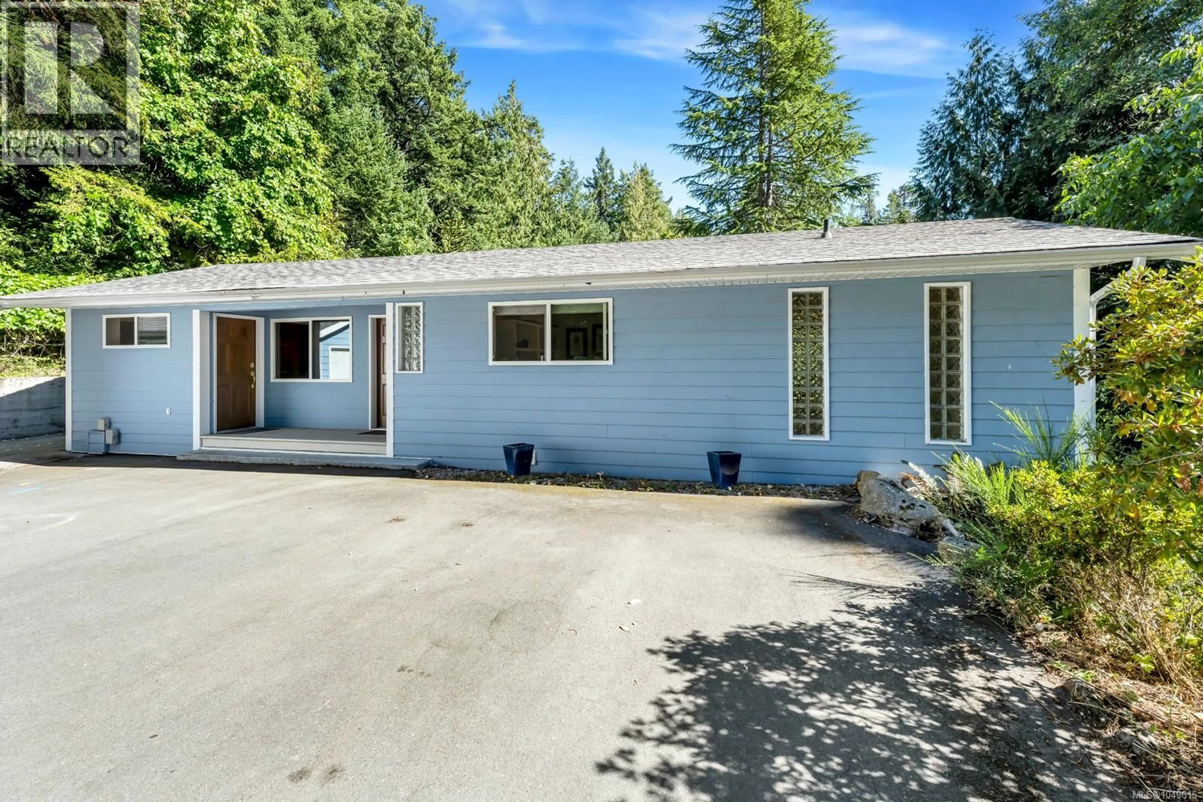 Home with vinyl exterior material, street for 836 WALFRED ROAD, Langford British Columbia V9C2P2