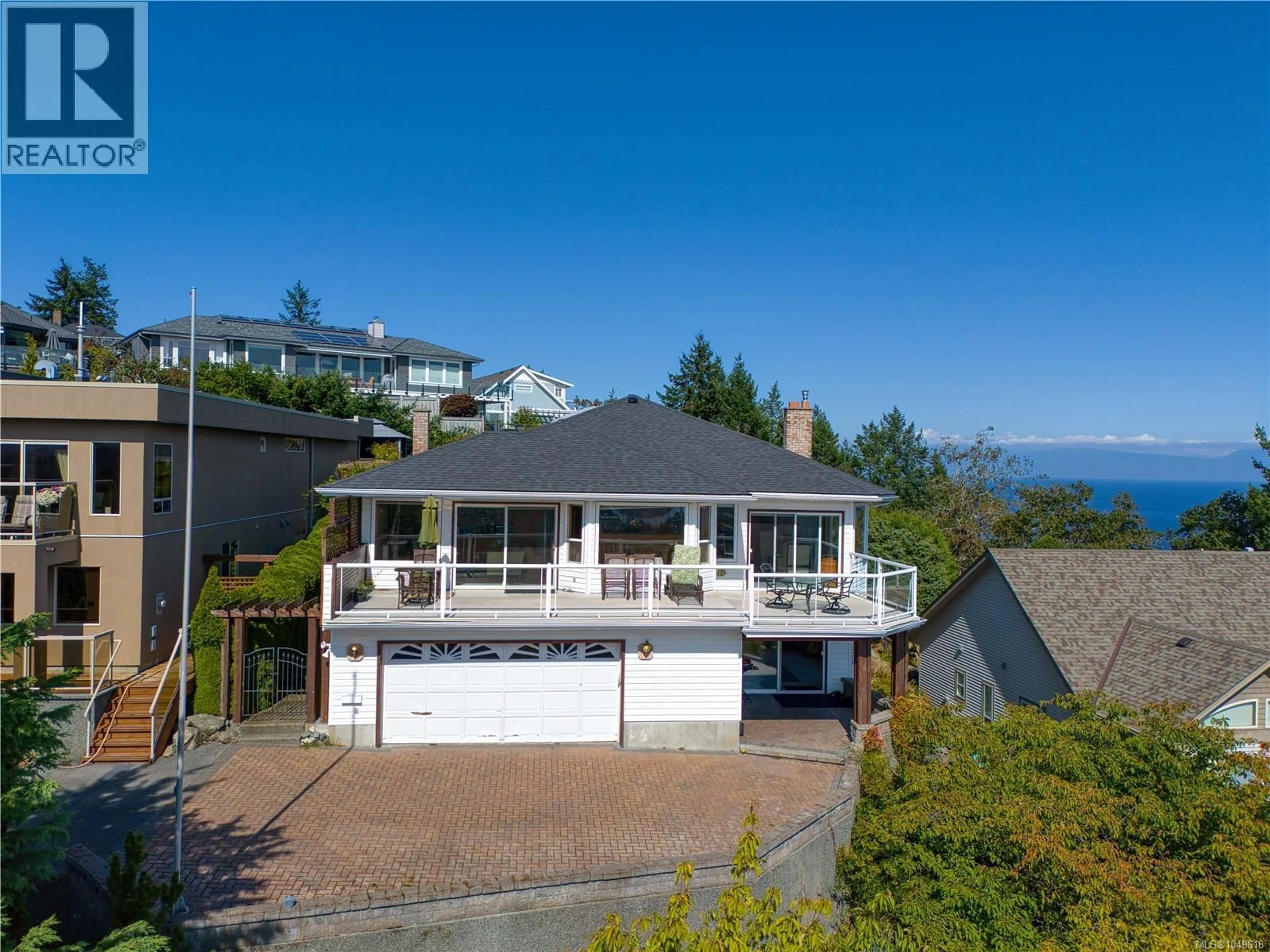 A pic from outside/outdoor area/front of a property/back of a property/a pic from drone, water/lake/river/ocean view for 3665 GLEN OAKS DRIVE, Nanaimo British Columbia V9T5L3