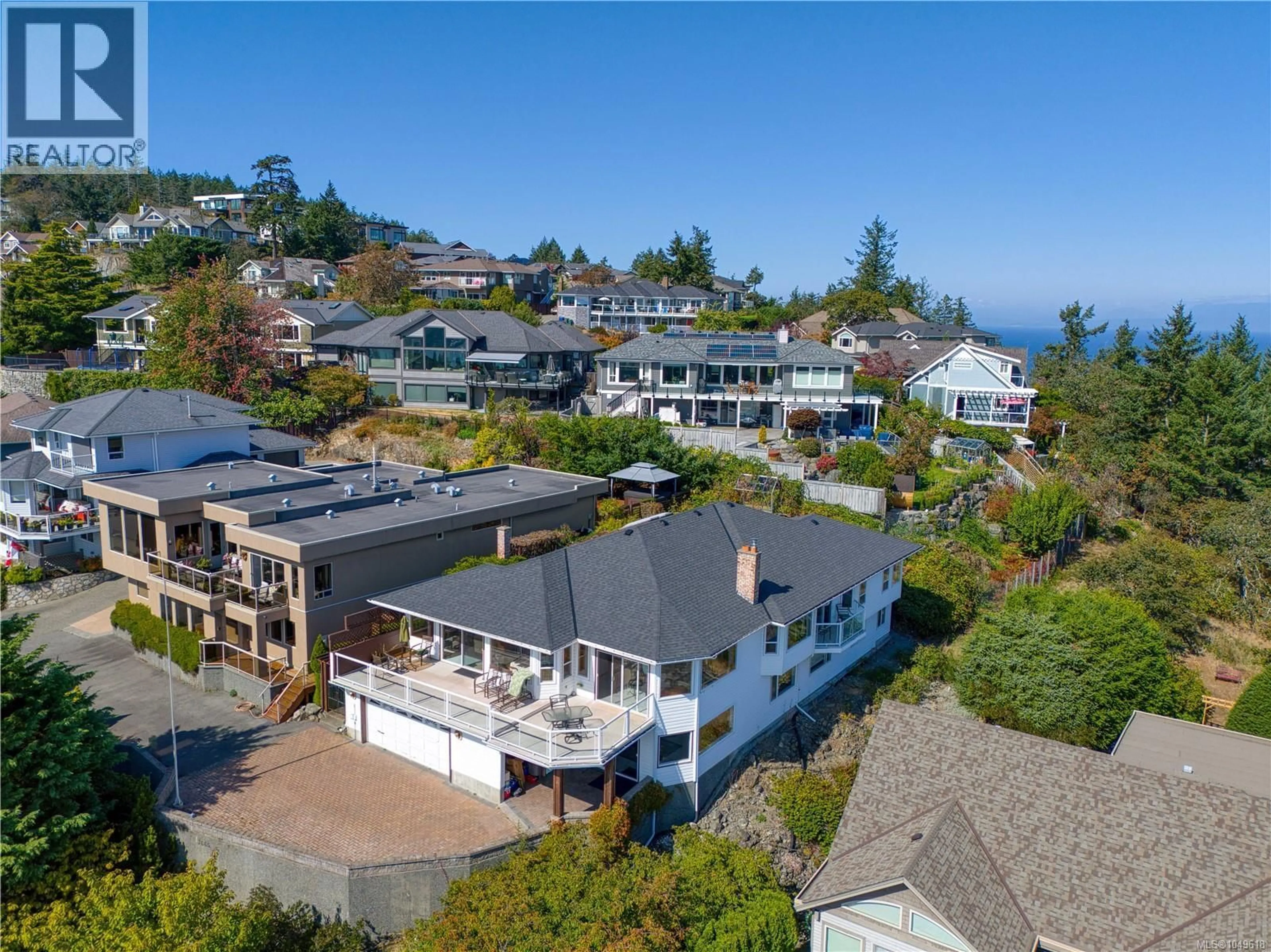 A pic from outside/outdoor area/front of a property/back of a property/a pic from drone, unknown for 3665 GLEN OAKS DRIVE, Nanaimo British Columbia V9T5L3
