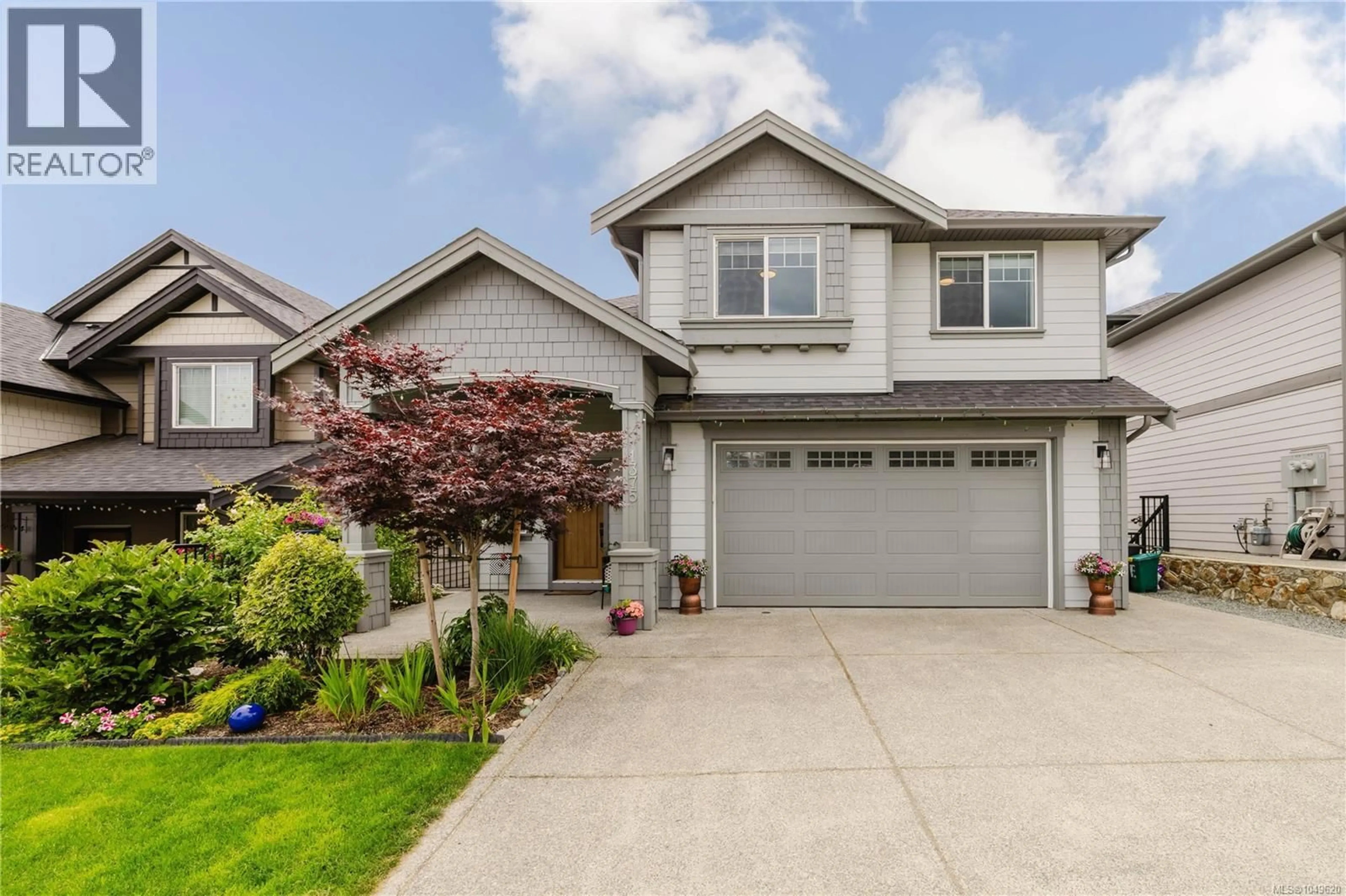 Home with vinyl exterior material, street for 1375 FLINT AVENUE, Langford British Columbia V9B0Z8