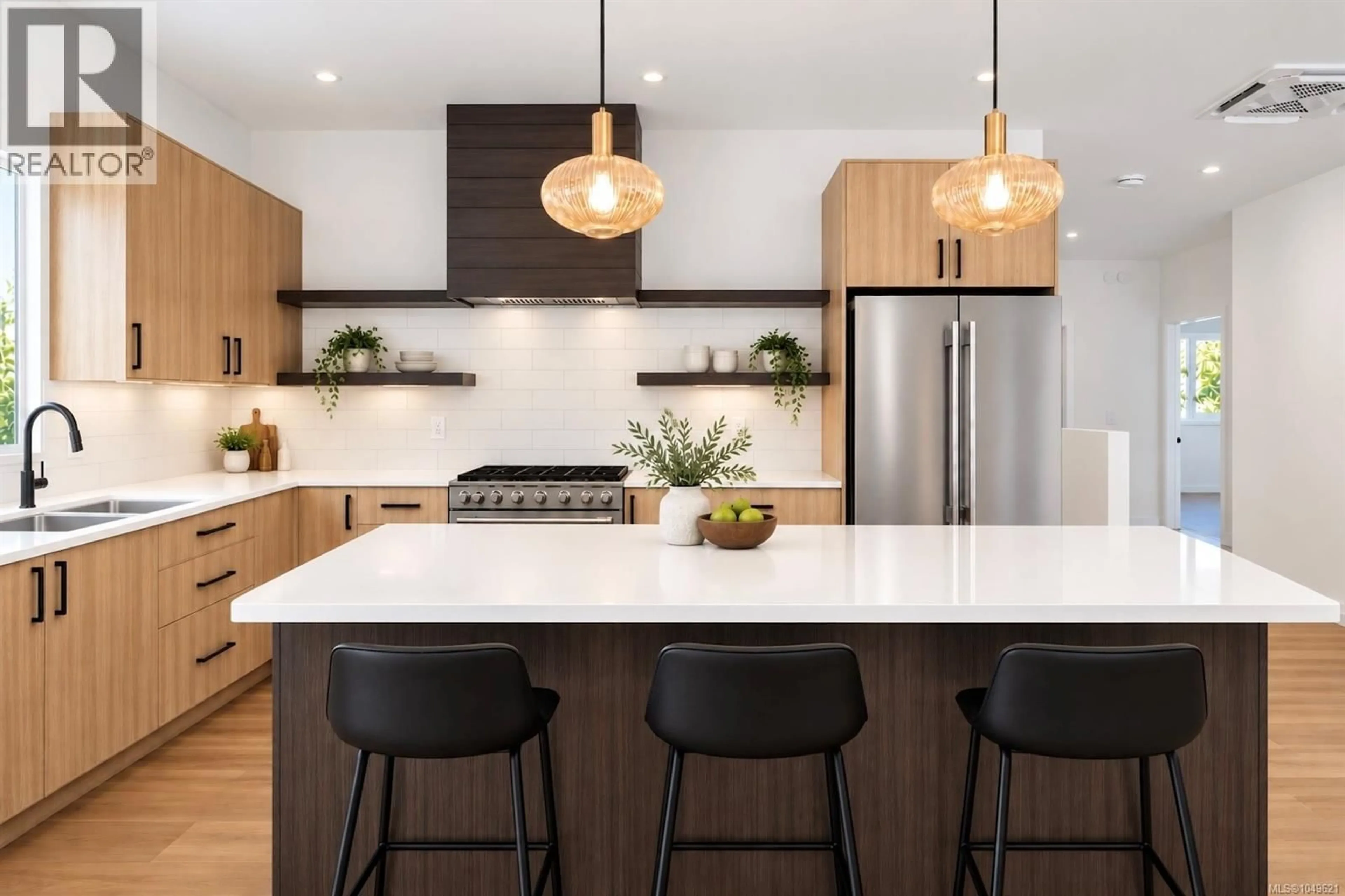 Contemporary kitchen, unknown for 535 GIBSON STREET, Tofino British Columbia V0R2Z0