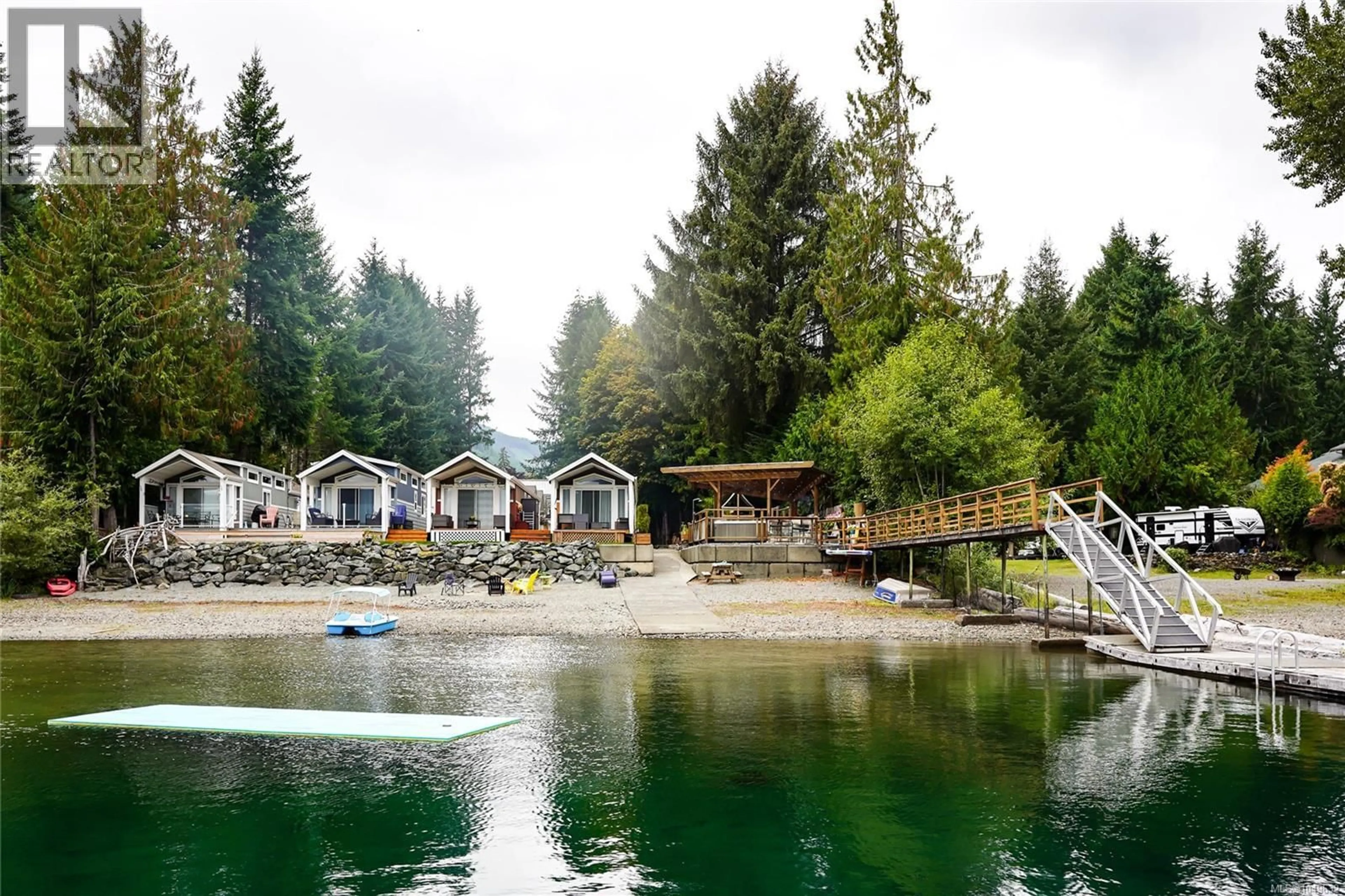 Patio, water/lake/river/ocean view for 10 - 10257 SOUTH SHORE ROAD, Honeymoon Bay British Columbia V0R1Y0