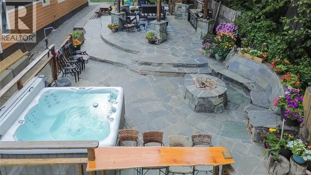 10 - 10257 SOUTH SHORE ROAD, Honeymoon Bay 4