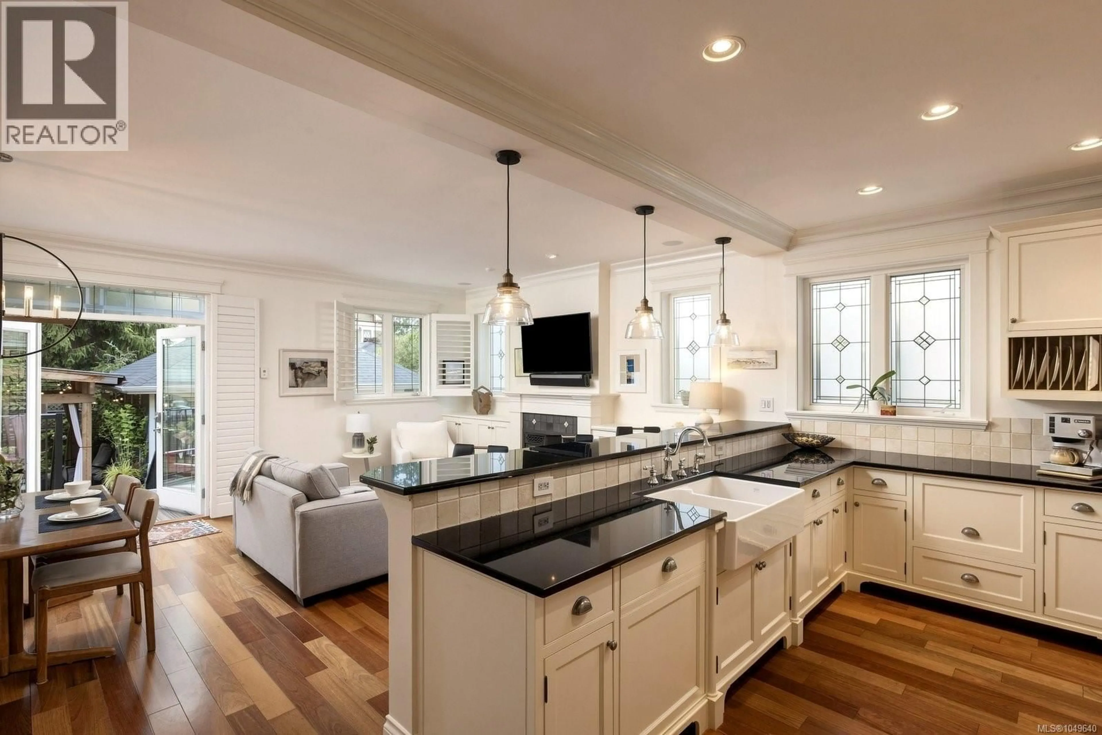 Open concept kitchen, unknown for 1046 DAVIE STREET, Victoria British Columbia V8S4E3