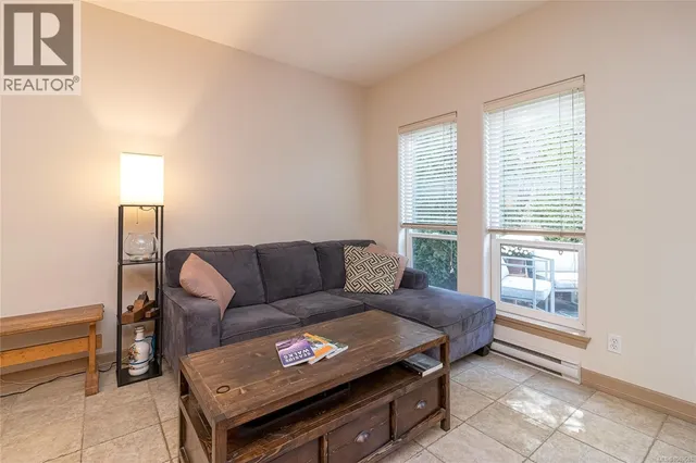 112 - 3915 CAREY ROAD, Saanich 5