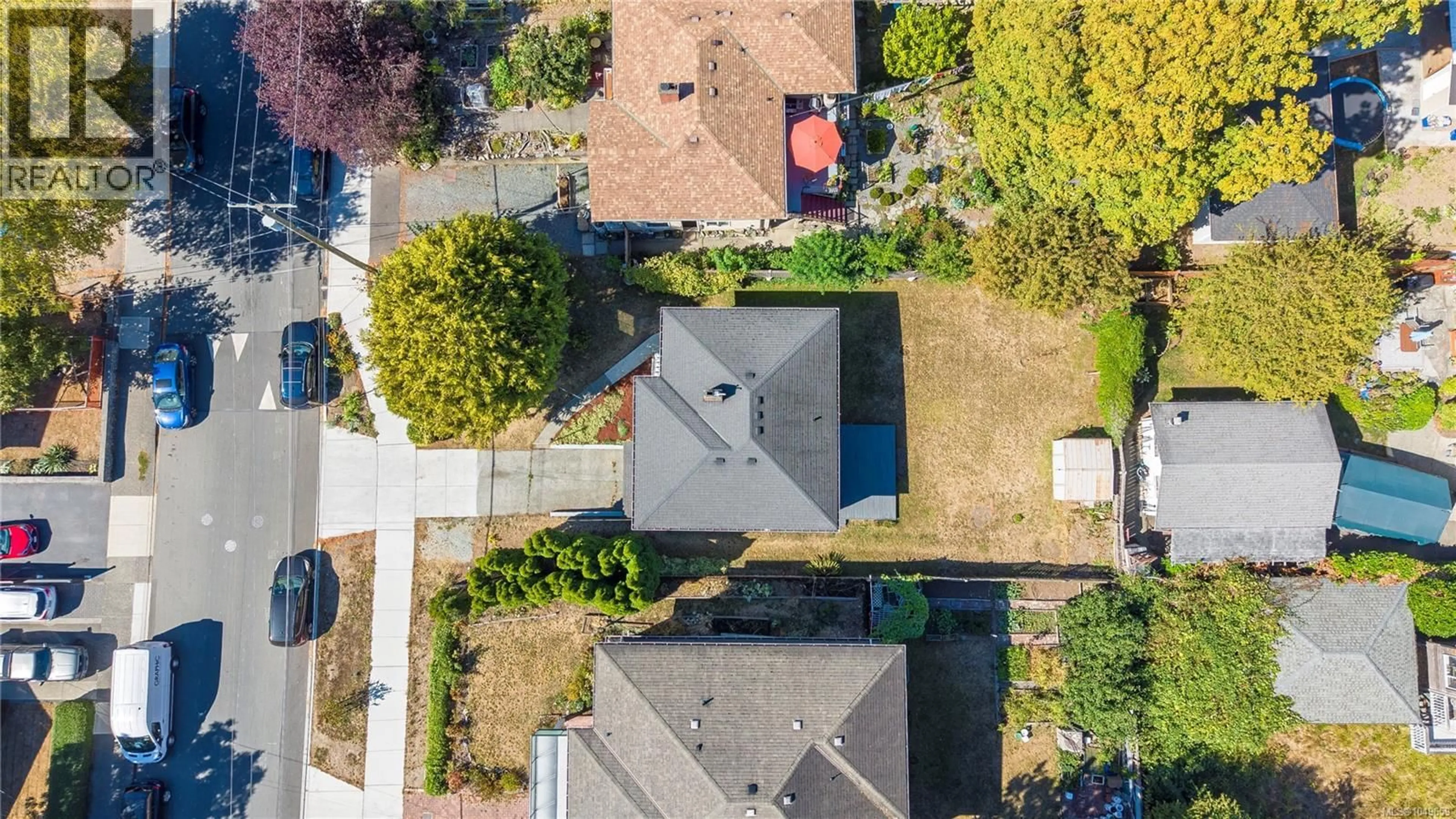 A pic from outside/outdoor area/front of a property/back of a property/a pic from drone, street for 244 REGINA AVENUE, Saanich British Columbia V8Z1J5